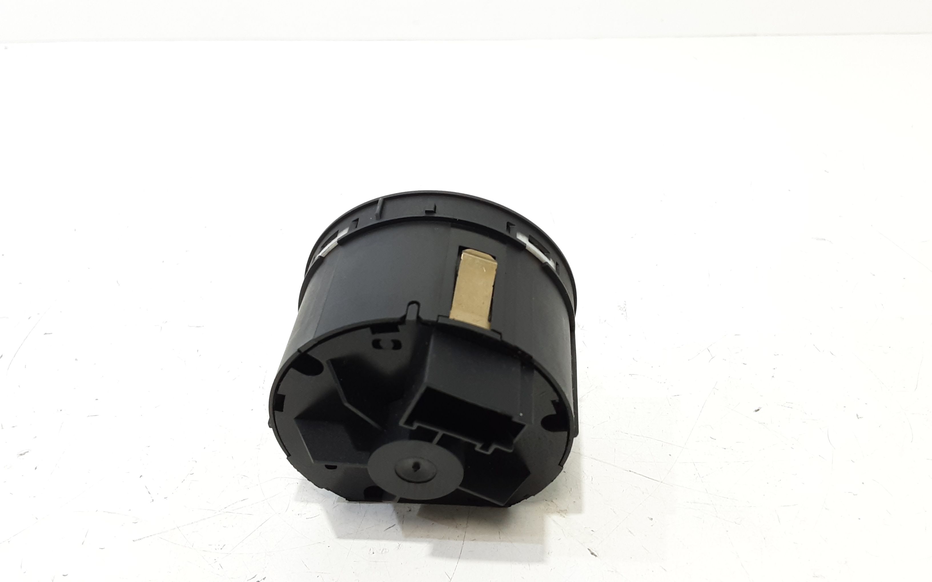 Interruttore comando luci AUDI A6 Allroad 2 Serie (4FH)