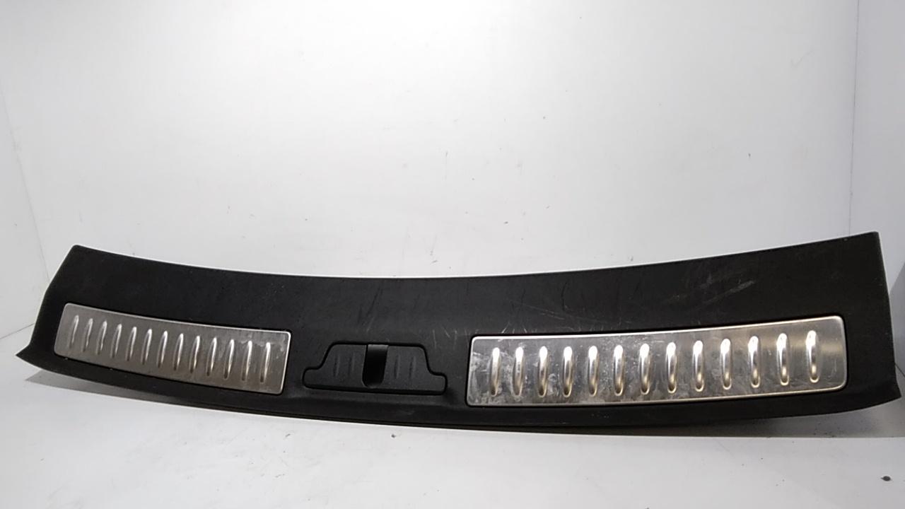 Batticofano posteriore LAND ROVER Range Rover Velar (17>)