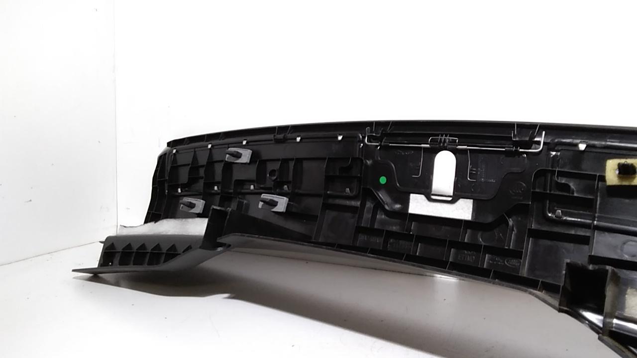 Batticofano posteriore LAND ROVER Range Rover Velar (17>)