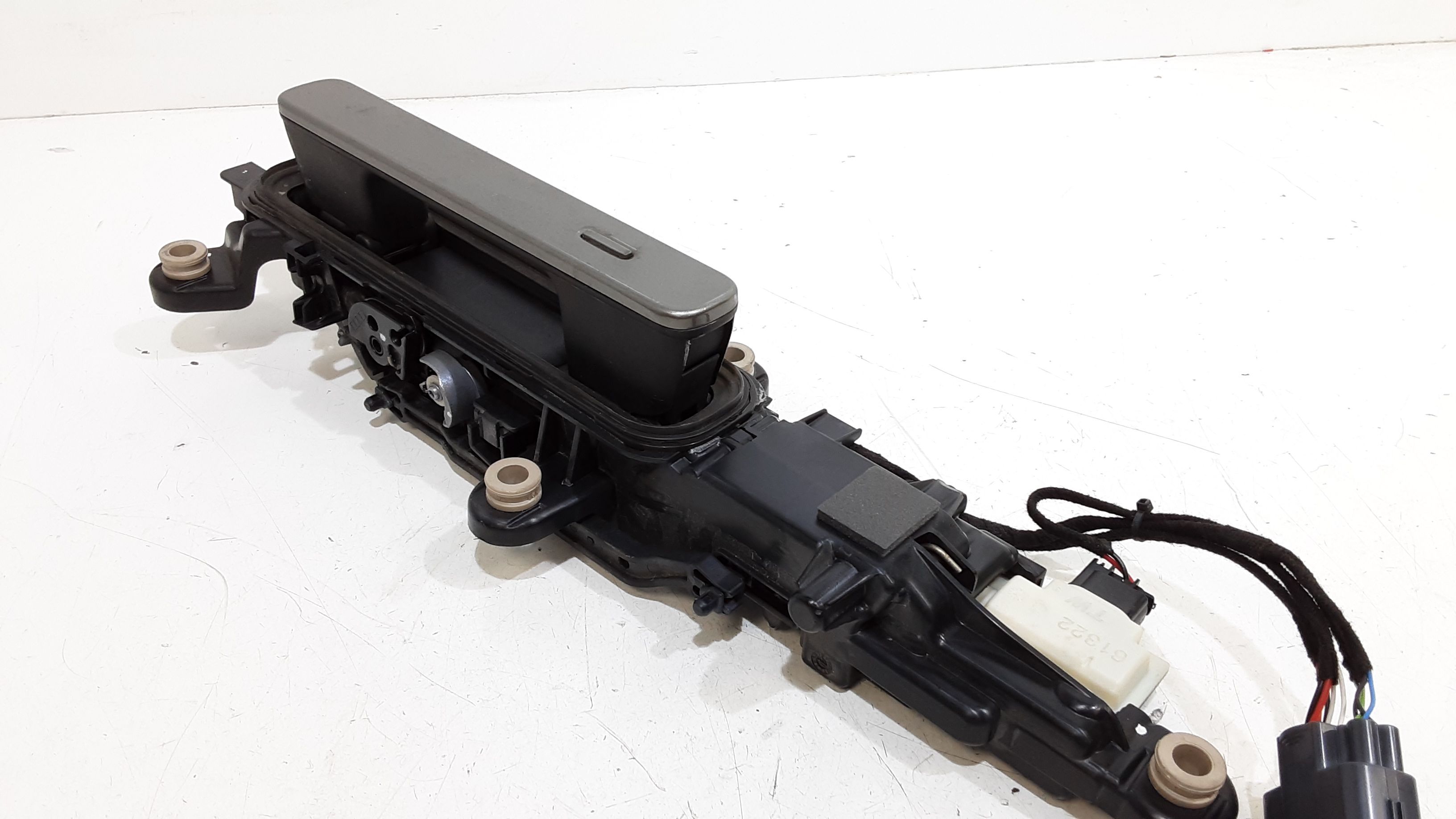 Maniglia esterna Posteriore Sinistra LAND ROVER Range Rover Velar (17>)