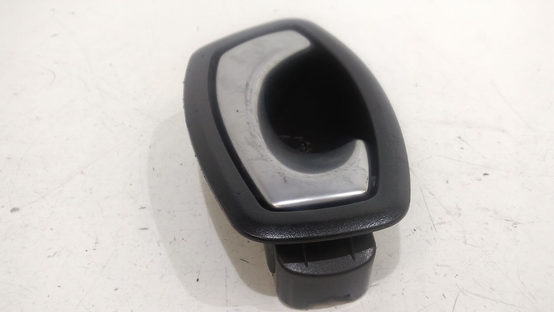 Maniglia interna Posteriore Destra RENAULT Clio Serie IV (12>19)