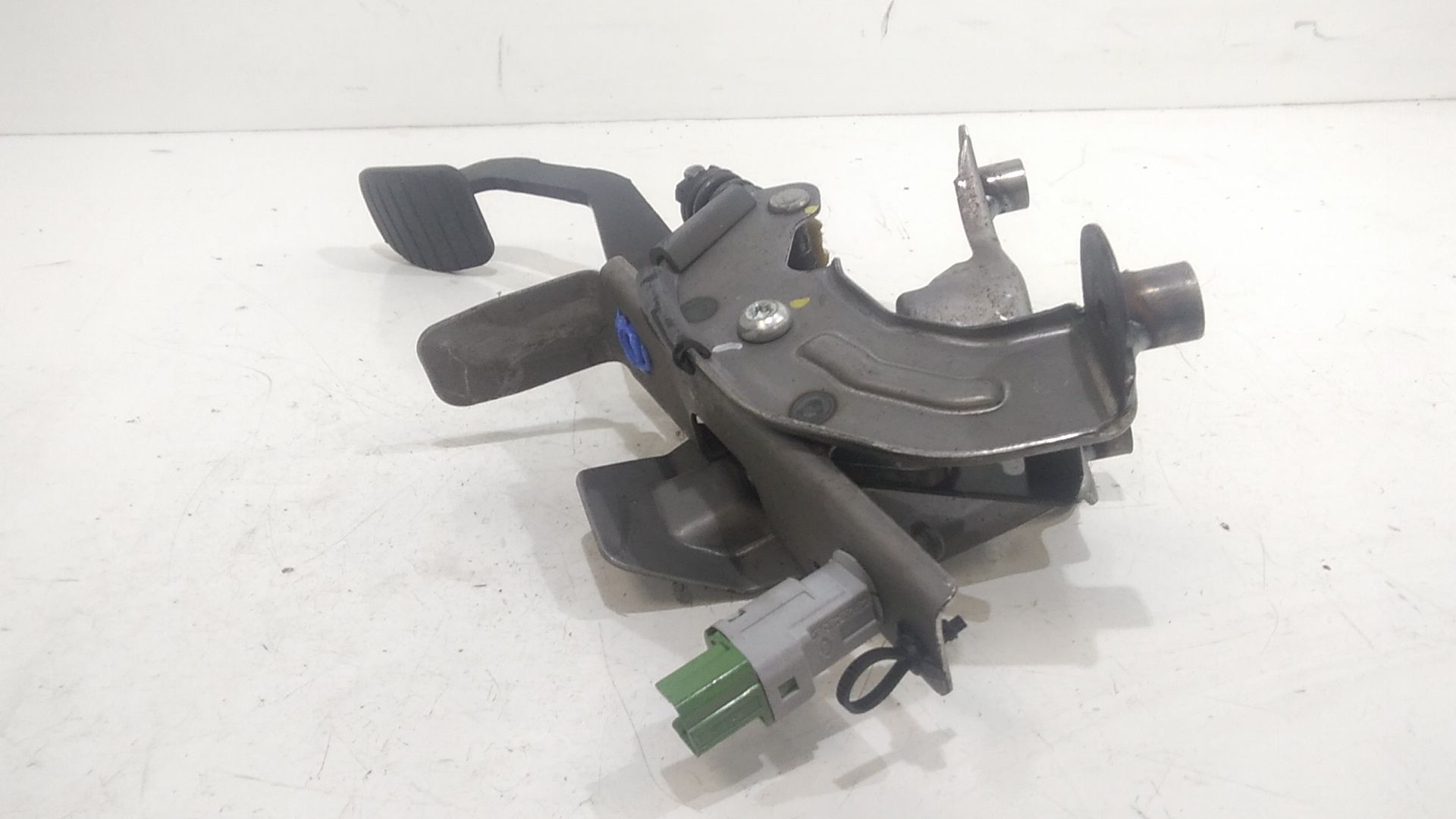 Pedale frizione RENAULT Clio Serie IV (12>19)