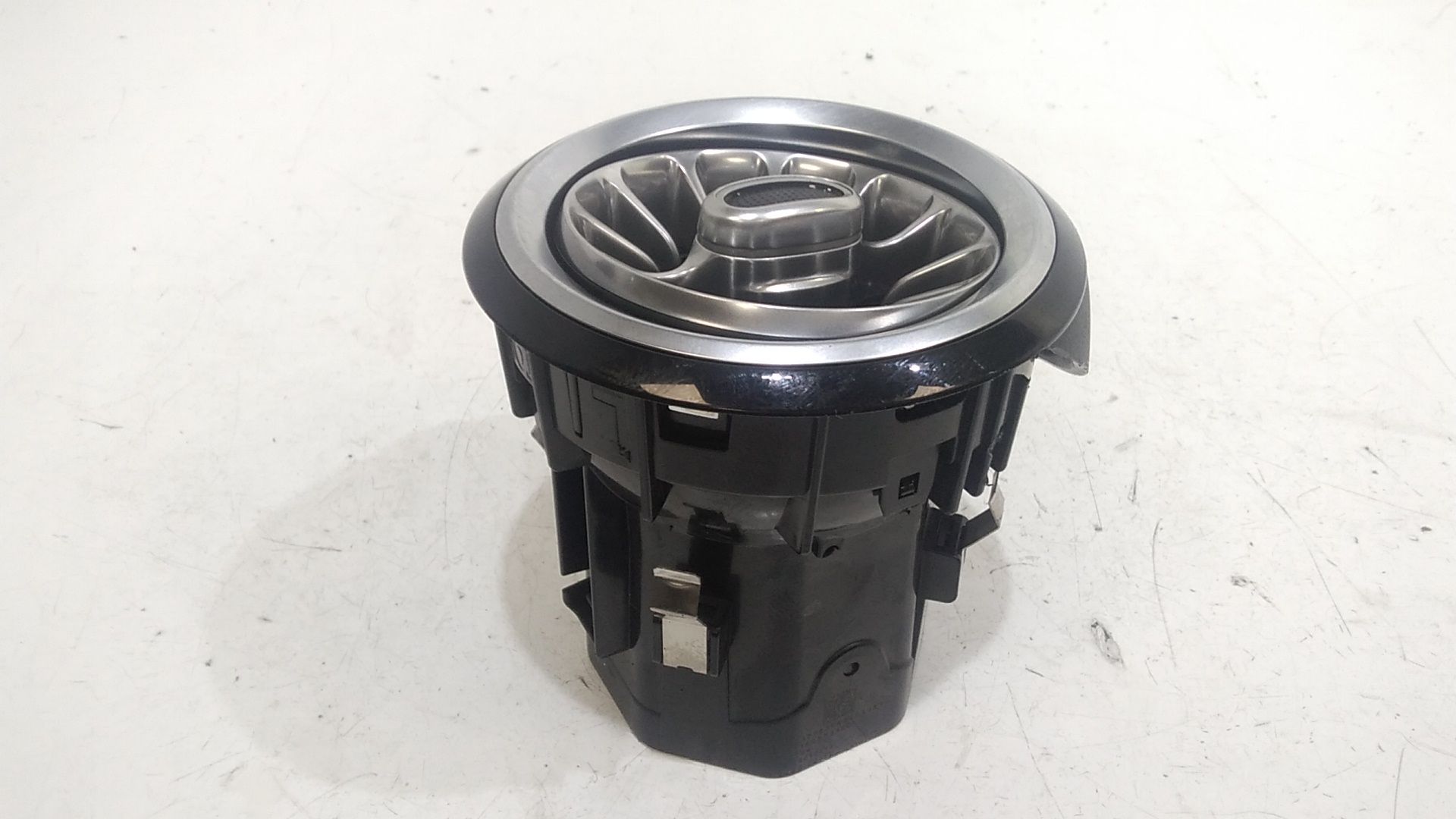 Bocchetta aria cruscotto lato guida MERCEDES CLA Coup (C118) (19>)