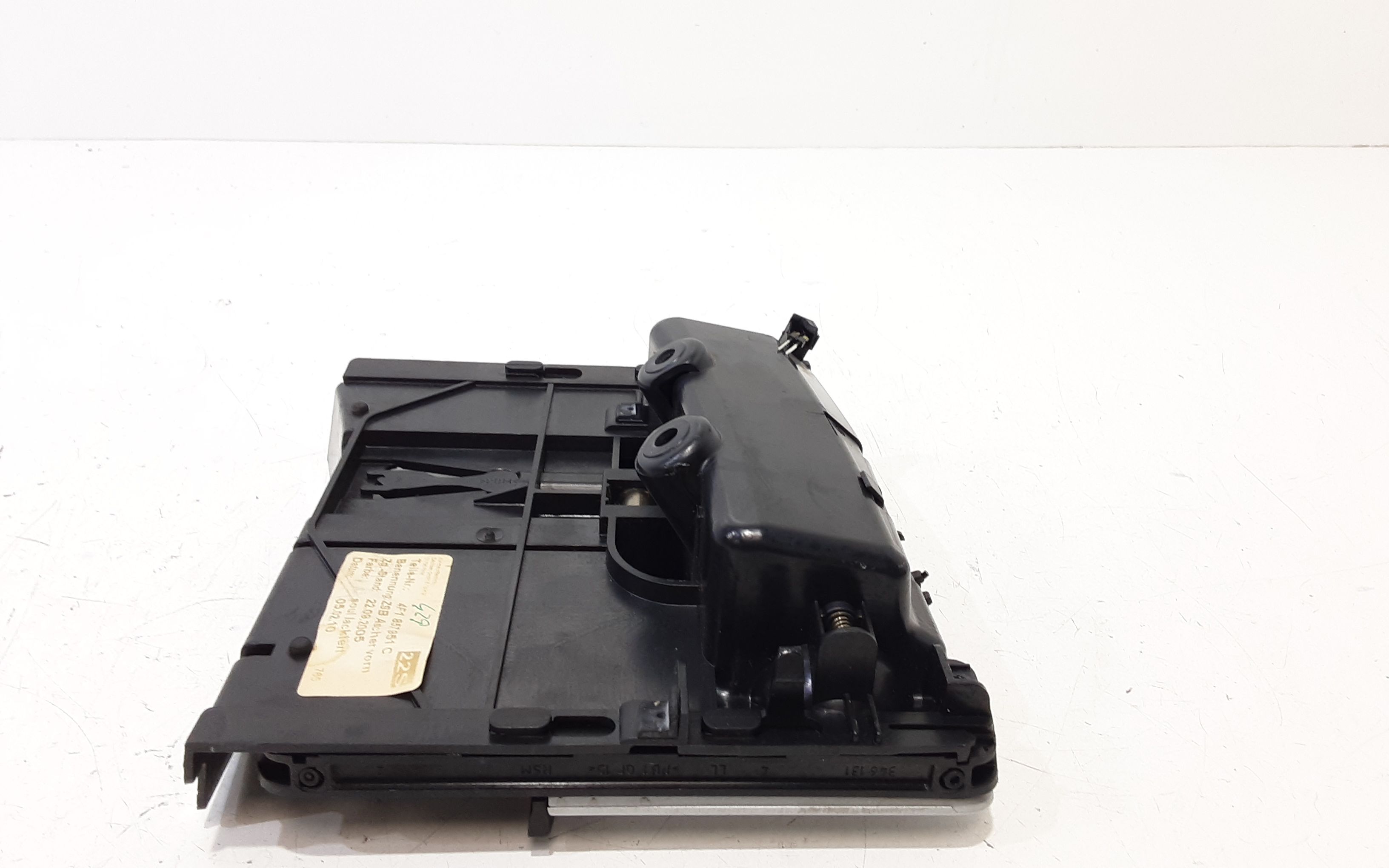 Posacenere AUDI A6 Allroad 2 Serie (4FH)