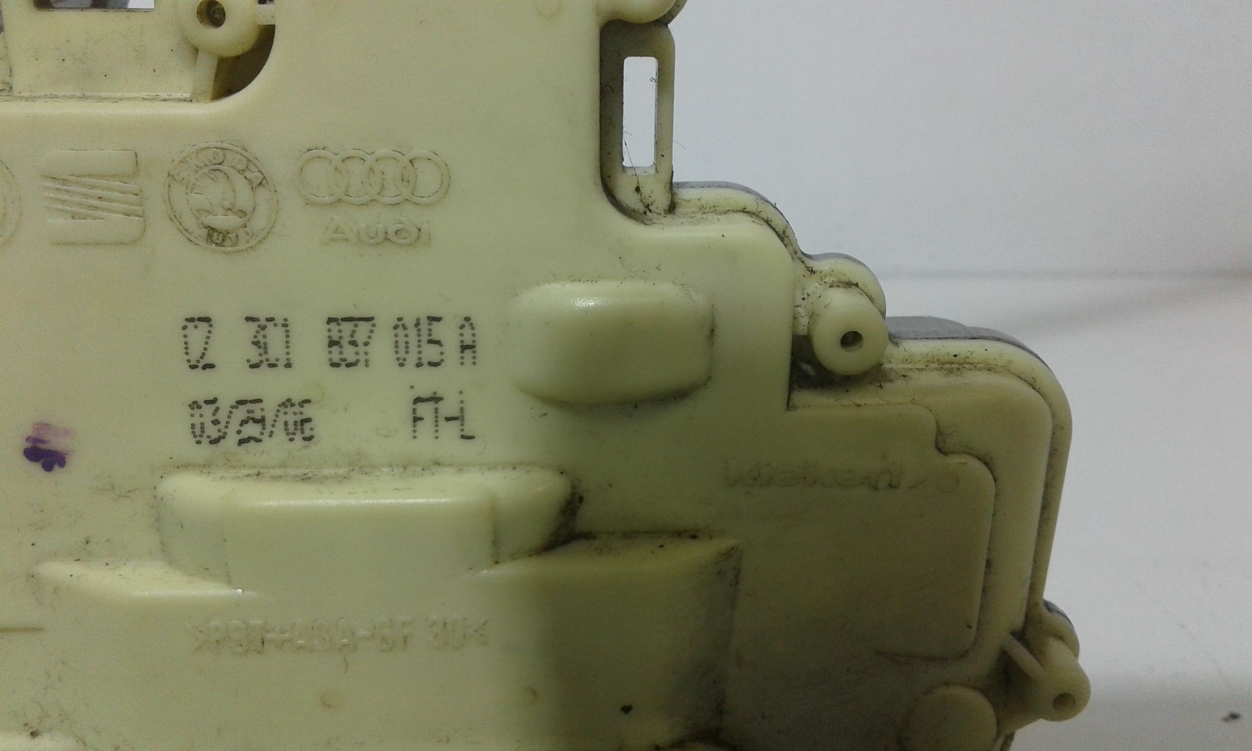 Serratura Posteriore Sinistra VOLKSWAGEN Passat Berlina 4 Serie