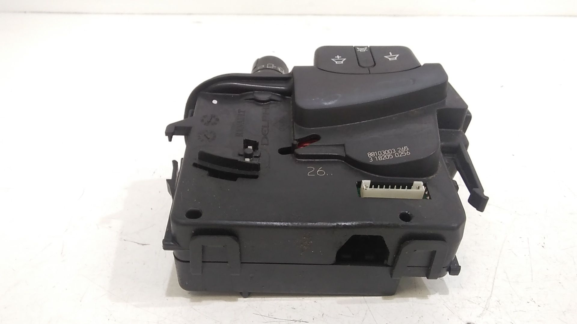 Devioluci destro RENAULT Clio Serie (04>08)