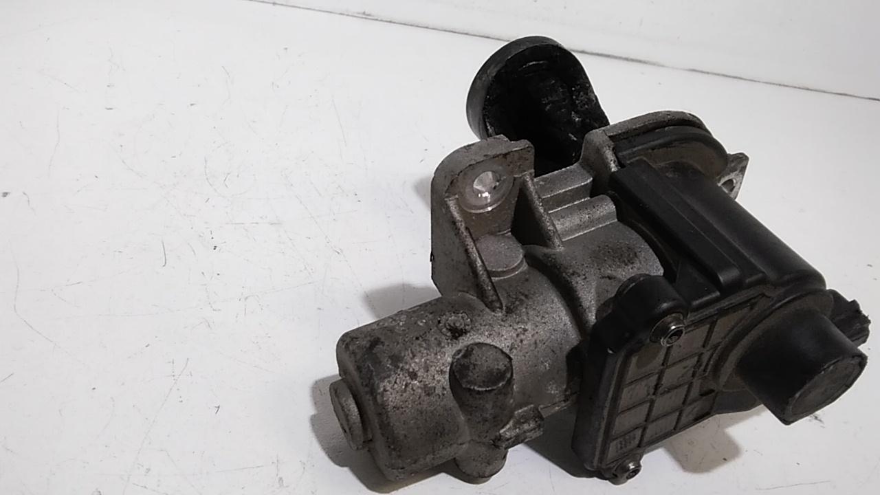 Valvola riciclo gas VOLKSWAGEN Transporter T5 Serie  (03>09)