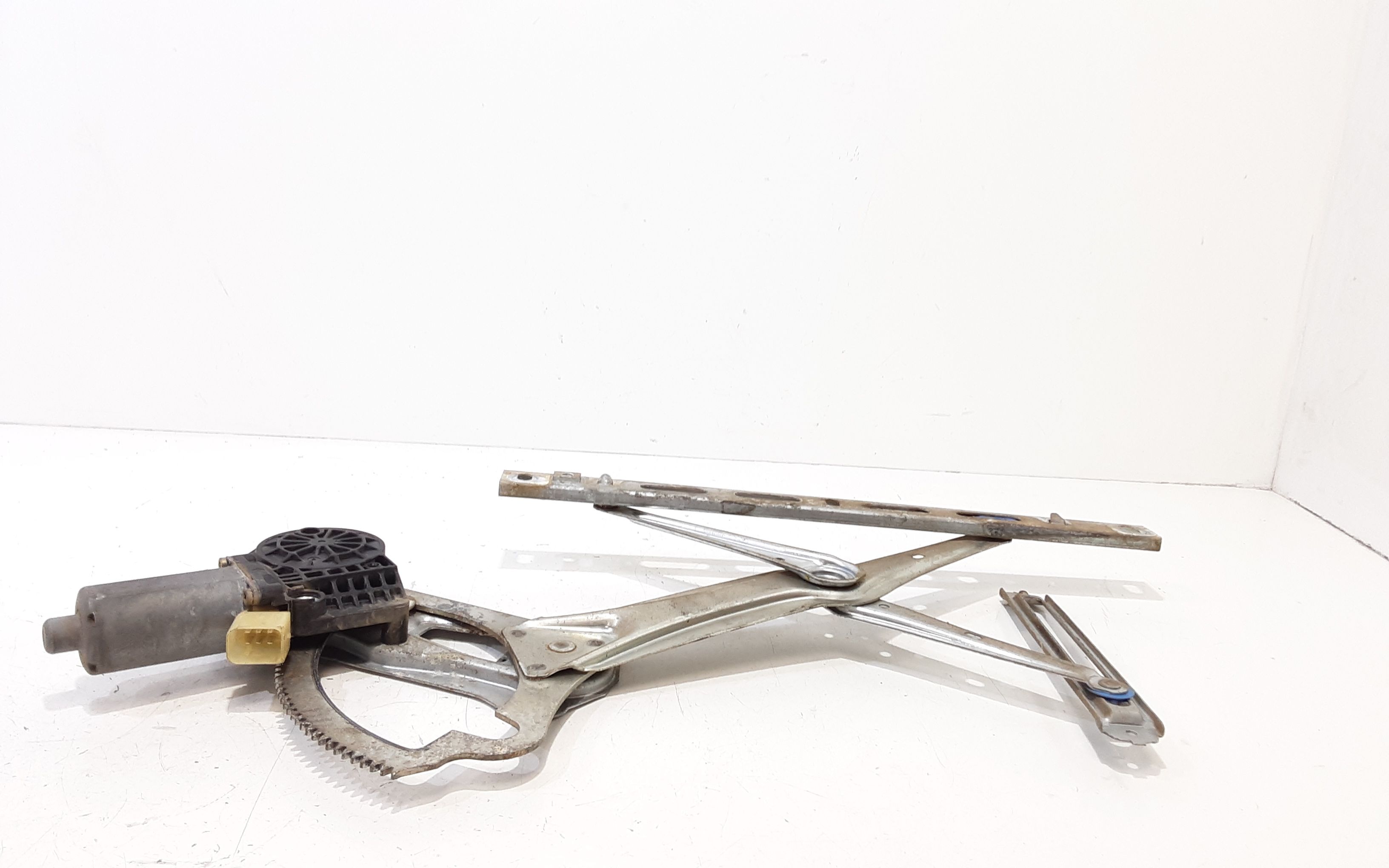 Cremagliera anteriore sinistra Guida MERCEDES CLK Coup W208