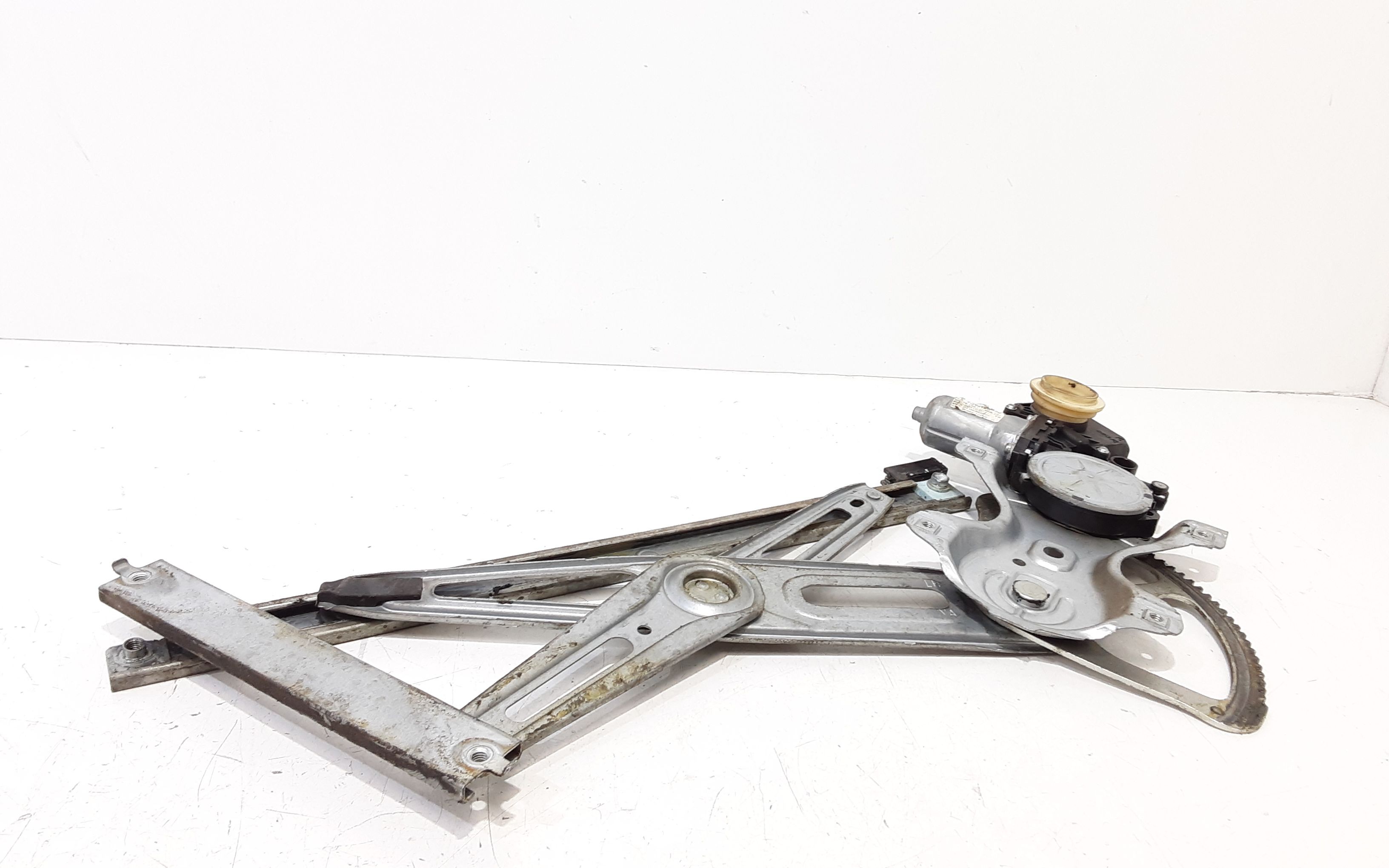 Cremagliera anteriore sinistra Guida TOYOTA Yaris 3 Serie