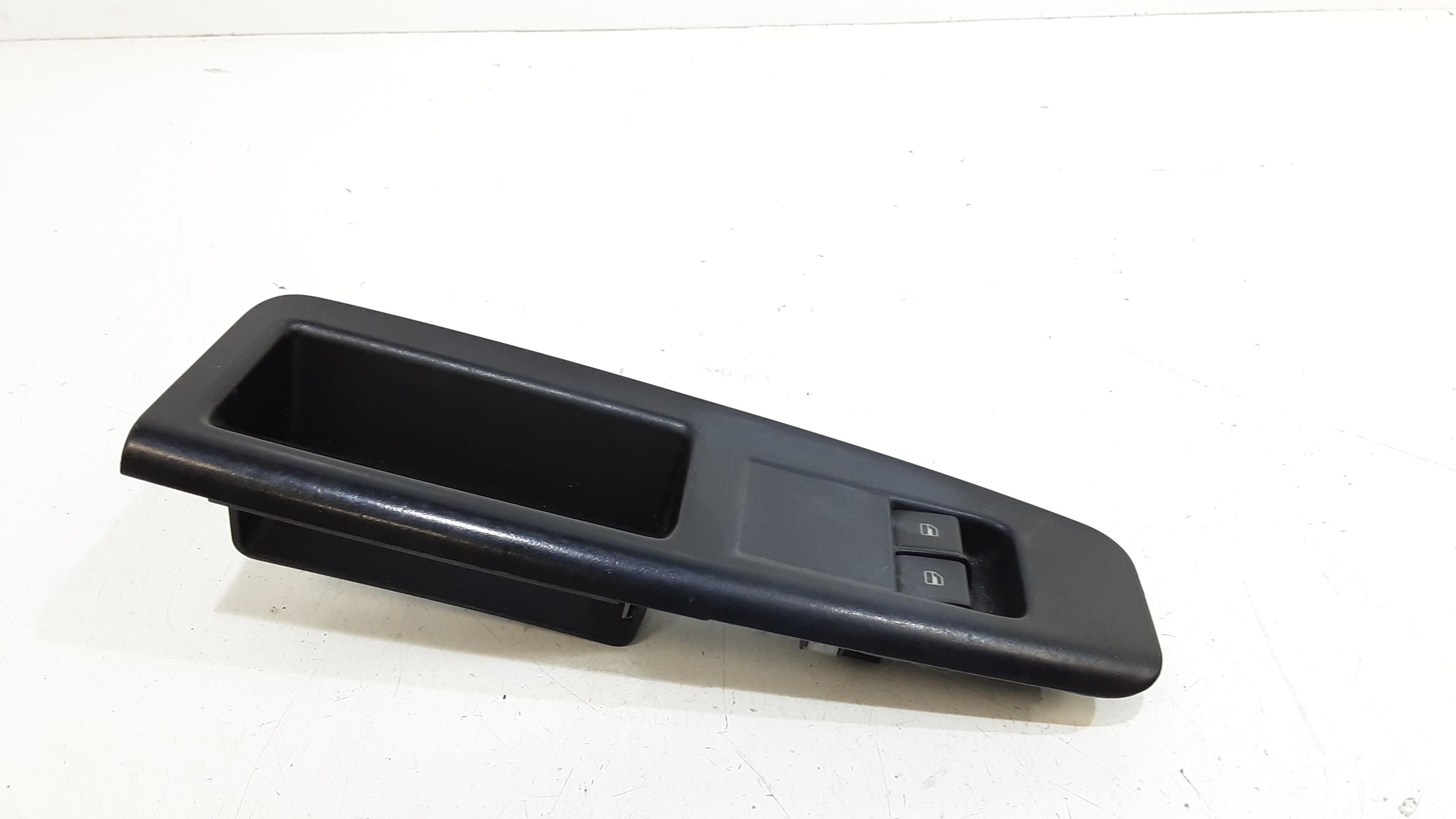 Pulsantiera anteriore sinistra Guida VOLKSWAGEN Polo 4 Serie