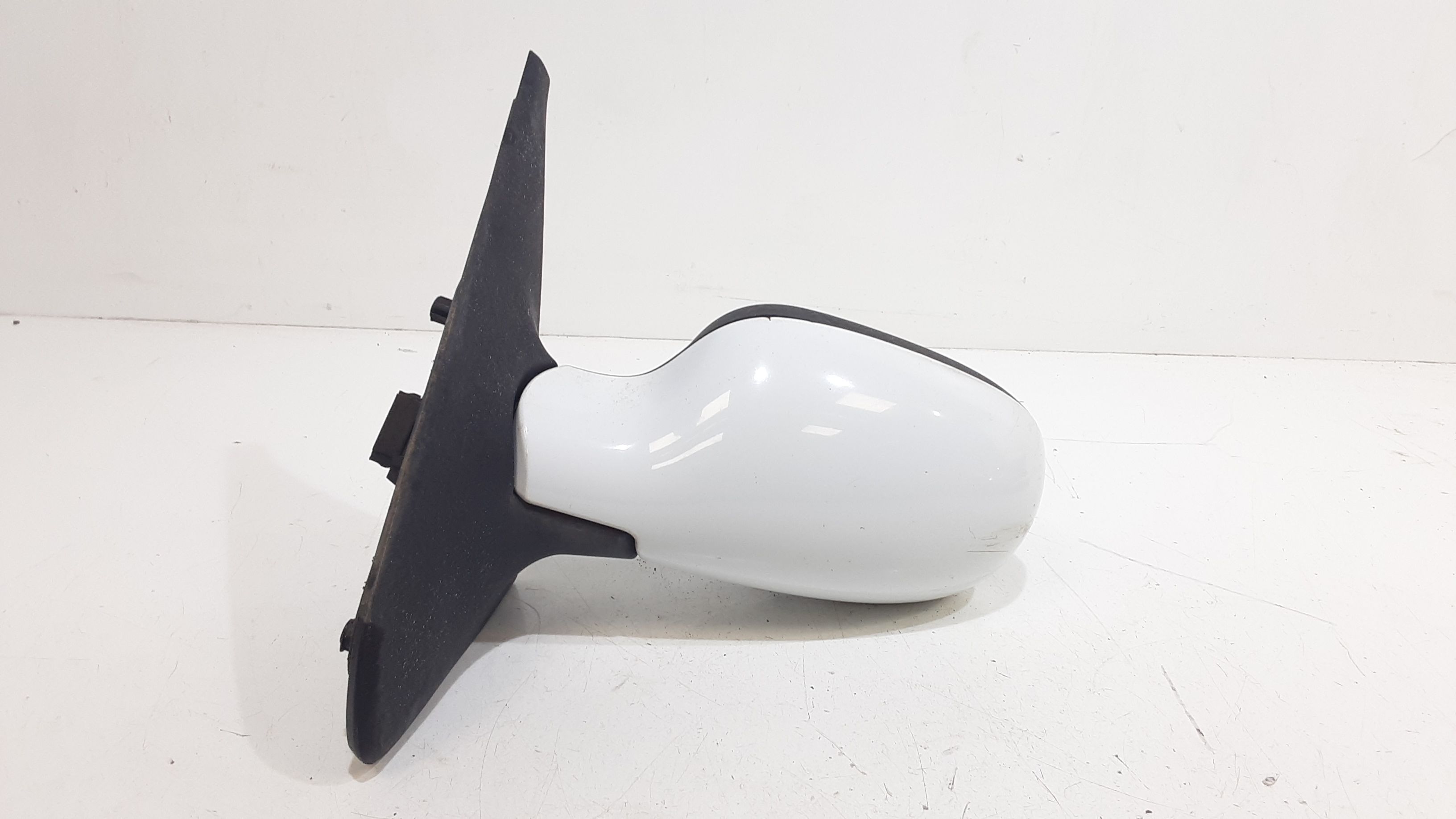 Specchietto Retrovisore Sinistro RENAULT Clio Serie (01>05)