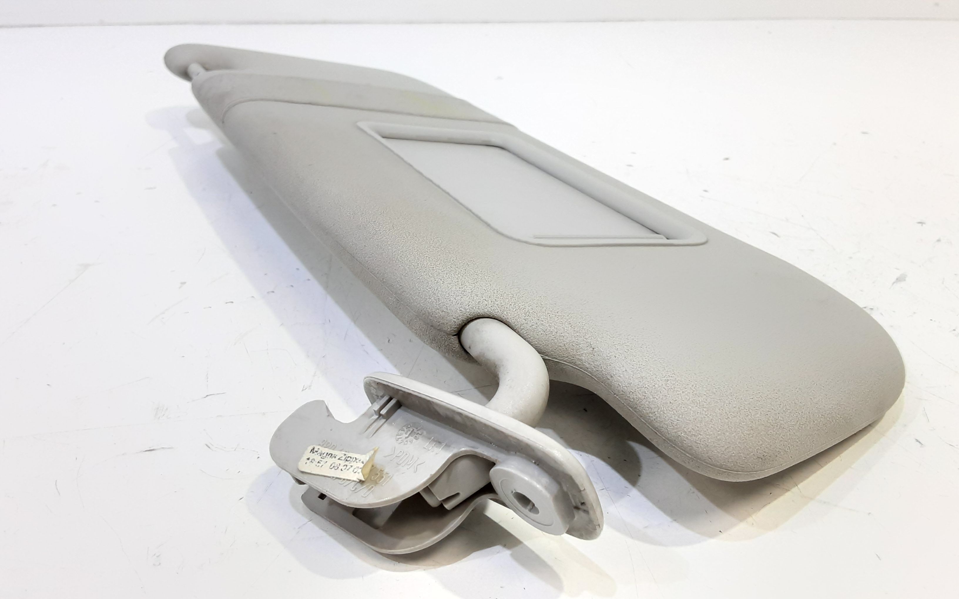 Parasole aletta Lato Passeggero AUDI A3 Serie (8P)