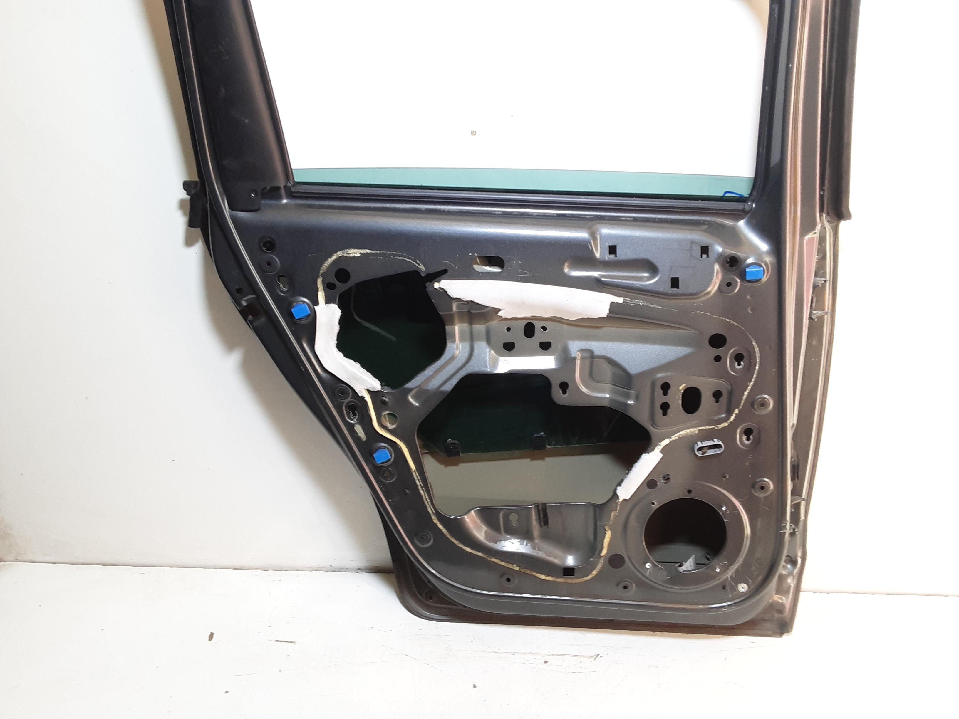 Portiera Posteriore Sinistra PEUGEOT 5008 1 Serie