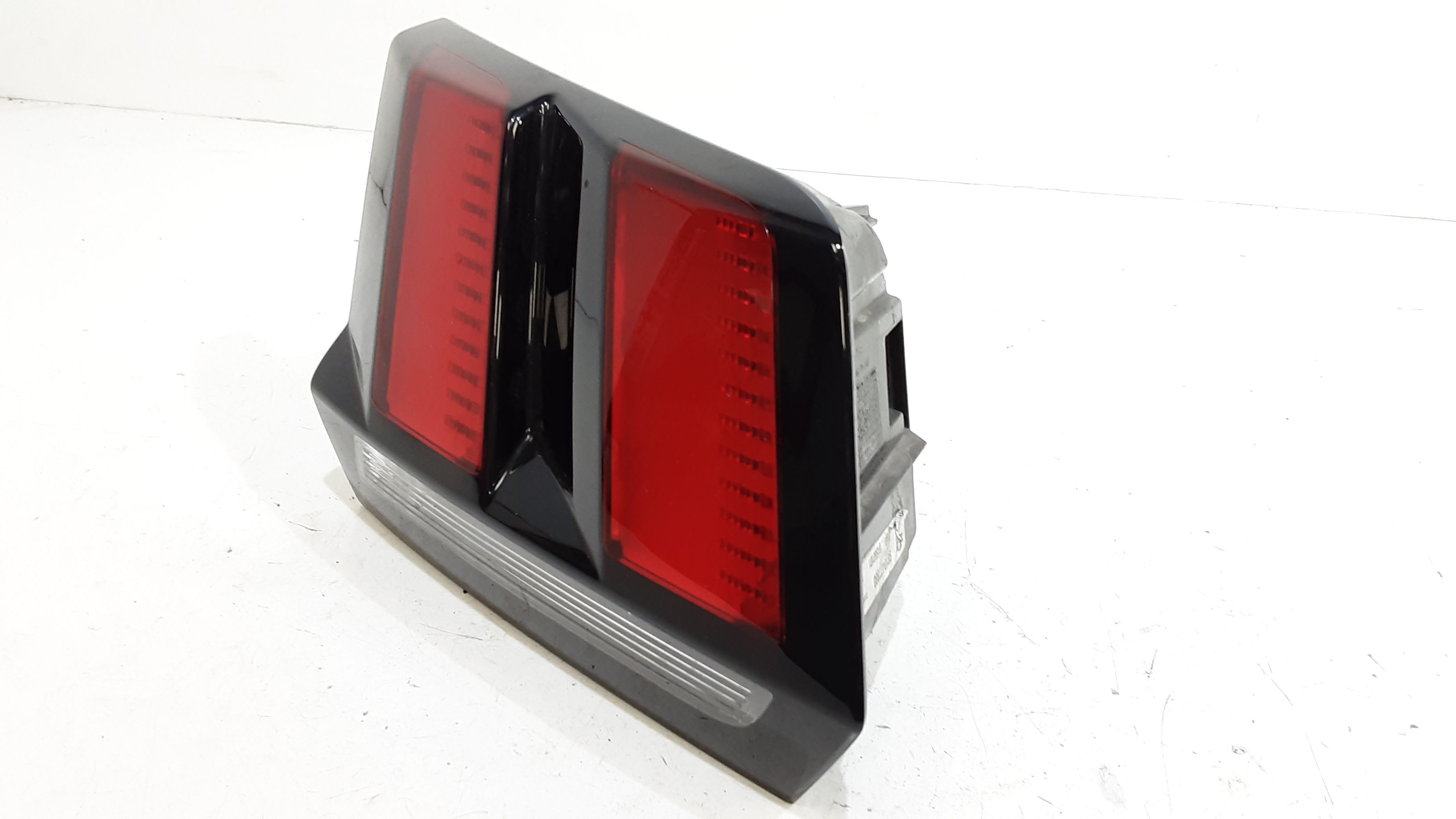 Stop Posteriore Sinistro Integrato nel Portello PEUGEOT 3008 GT Line (17>)