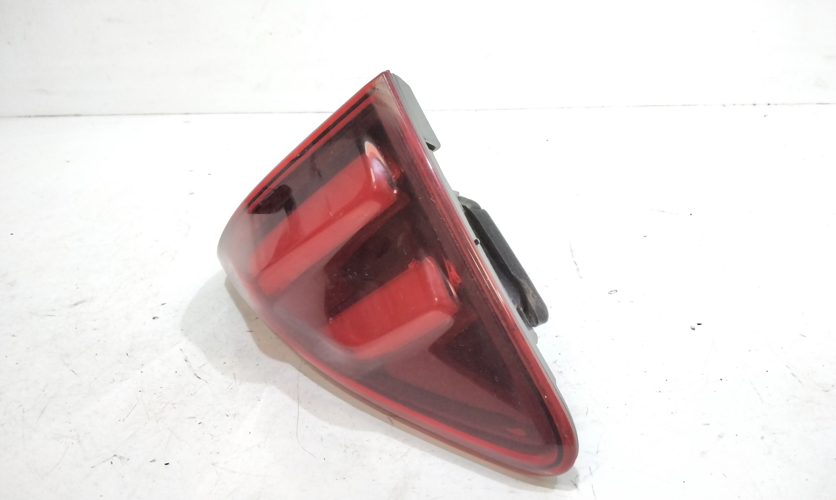 Stop Posteriore Destro Integrato nel Portello PEUGEOT 3008 Serie (09>16)