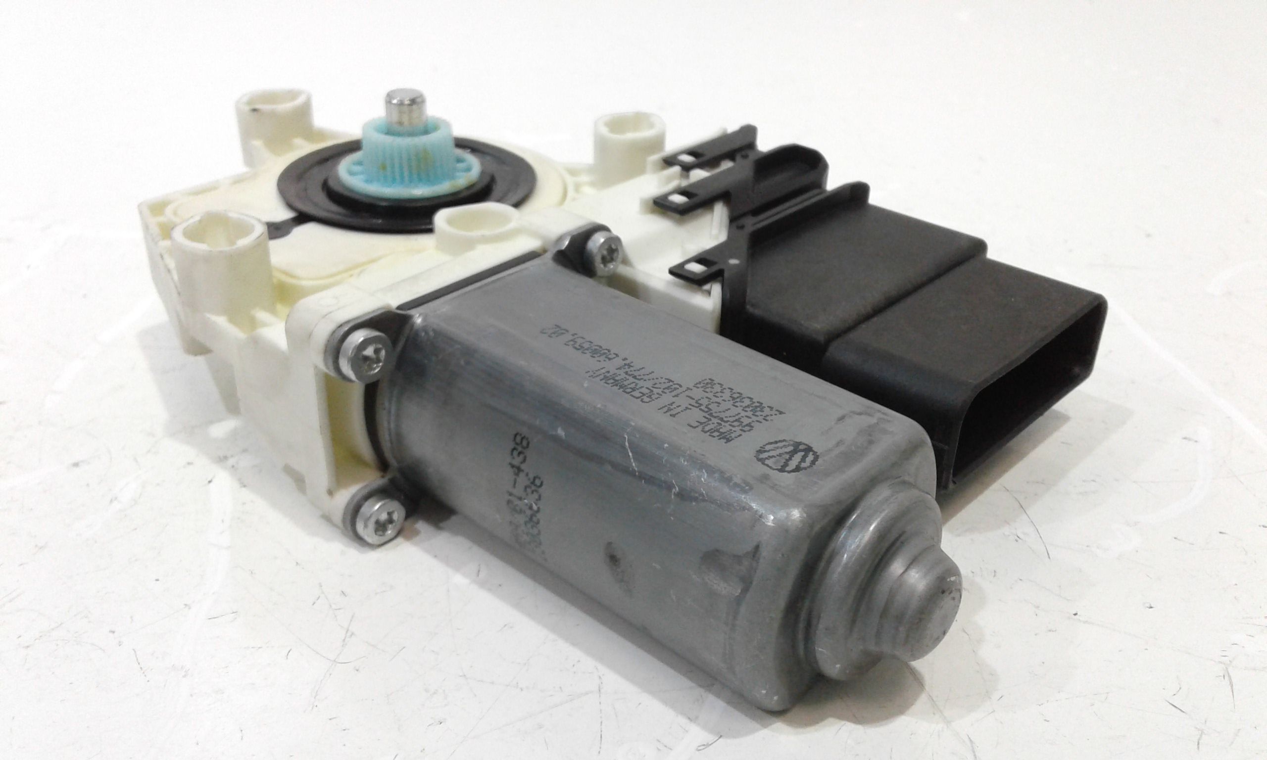 Motorino Alzavetro posteriore destra VOLKSWAGEN Passat Variant 4 Serie