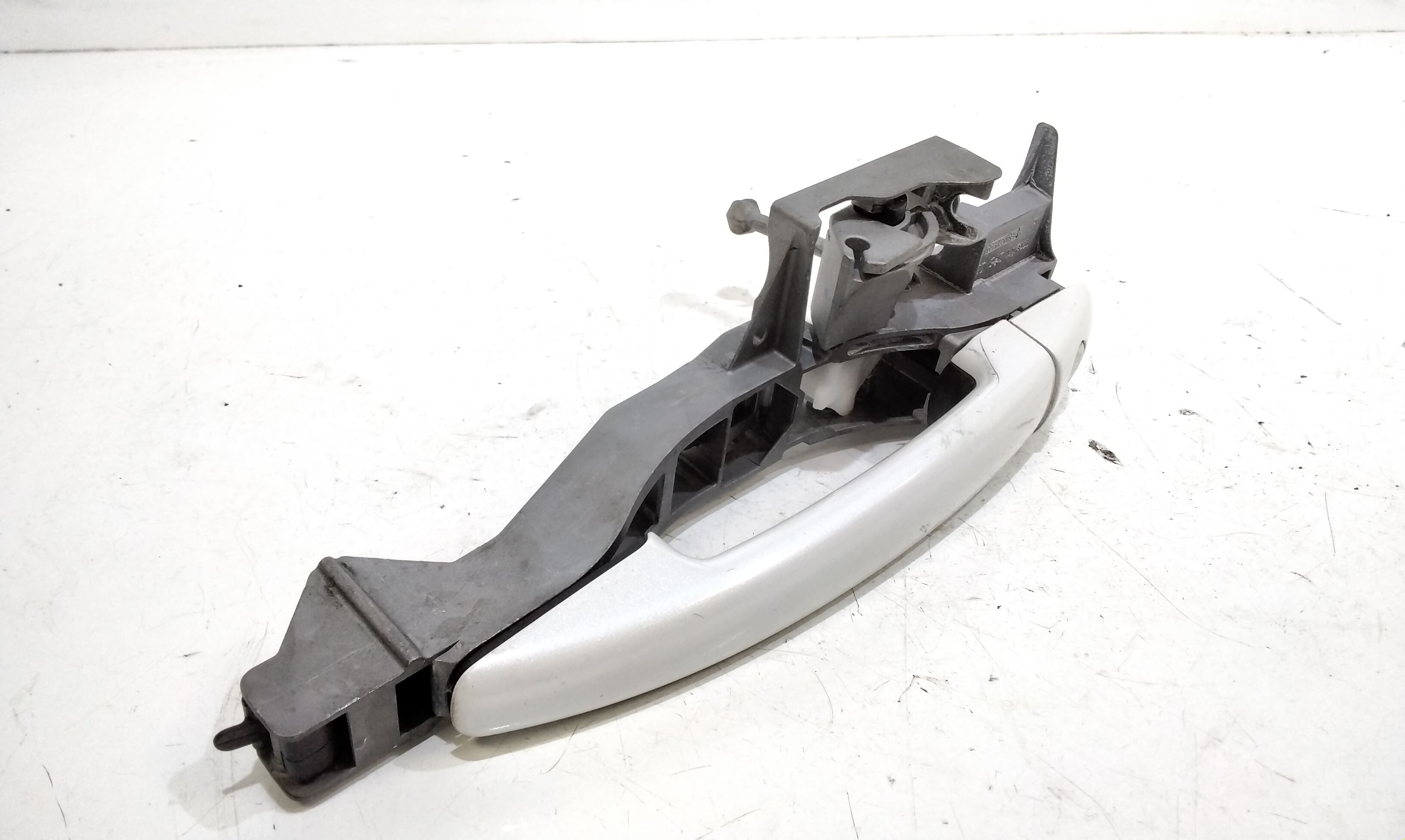 Maniglia esterna Anteriore Sinistra PEUGEOT 3008 Serie (09>16)