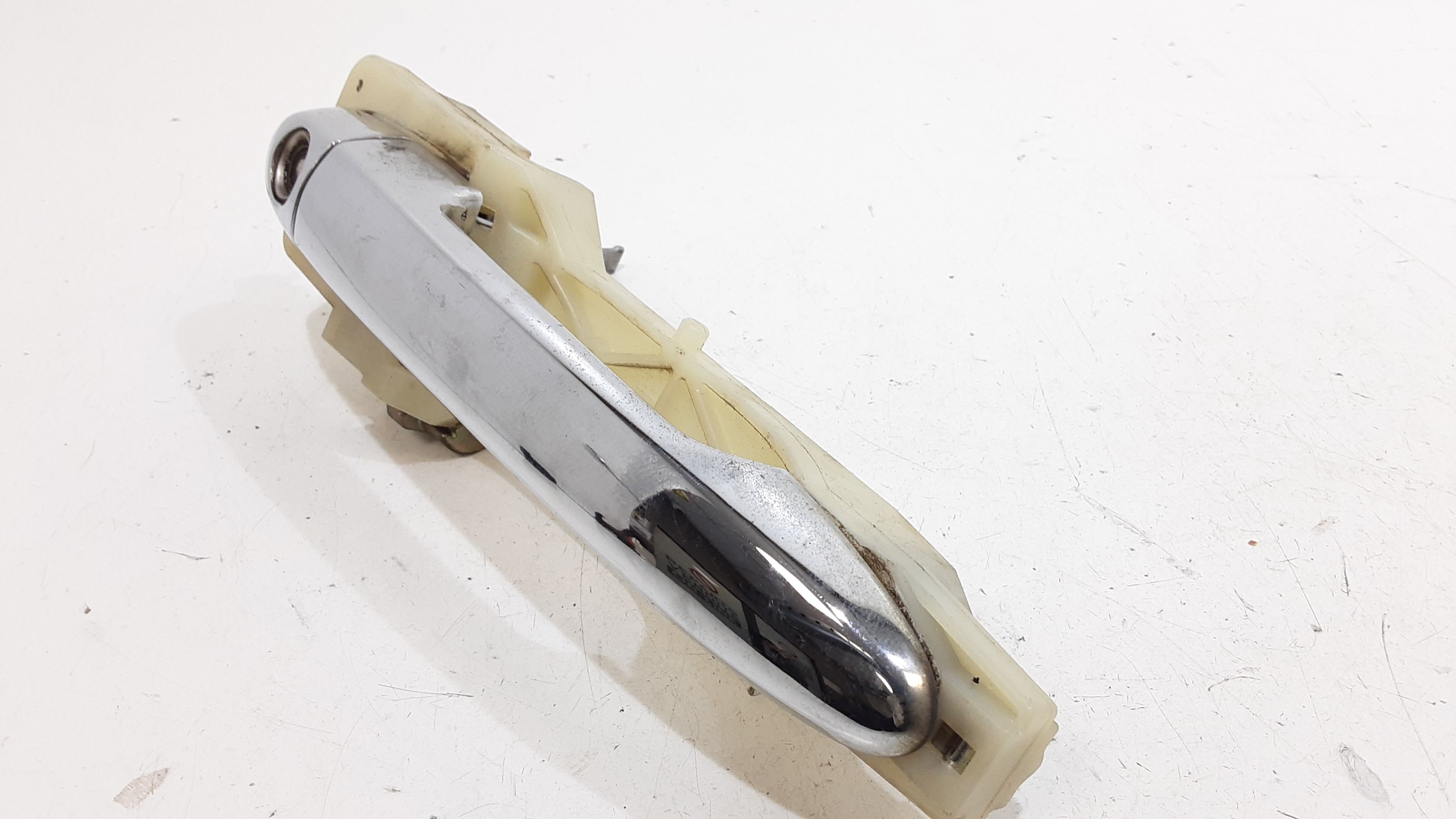 Maniglia esterna Anteriore Sinistra KIA Carens 2 Serie