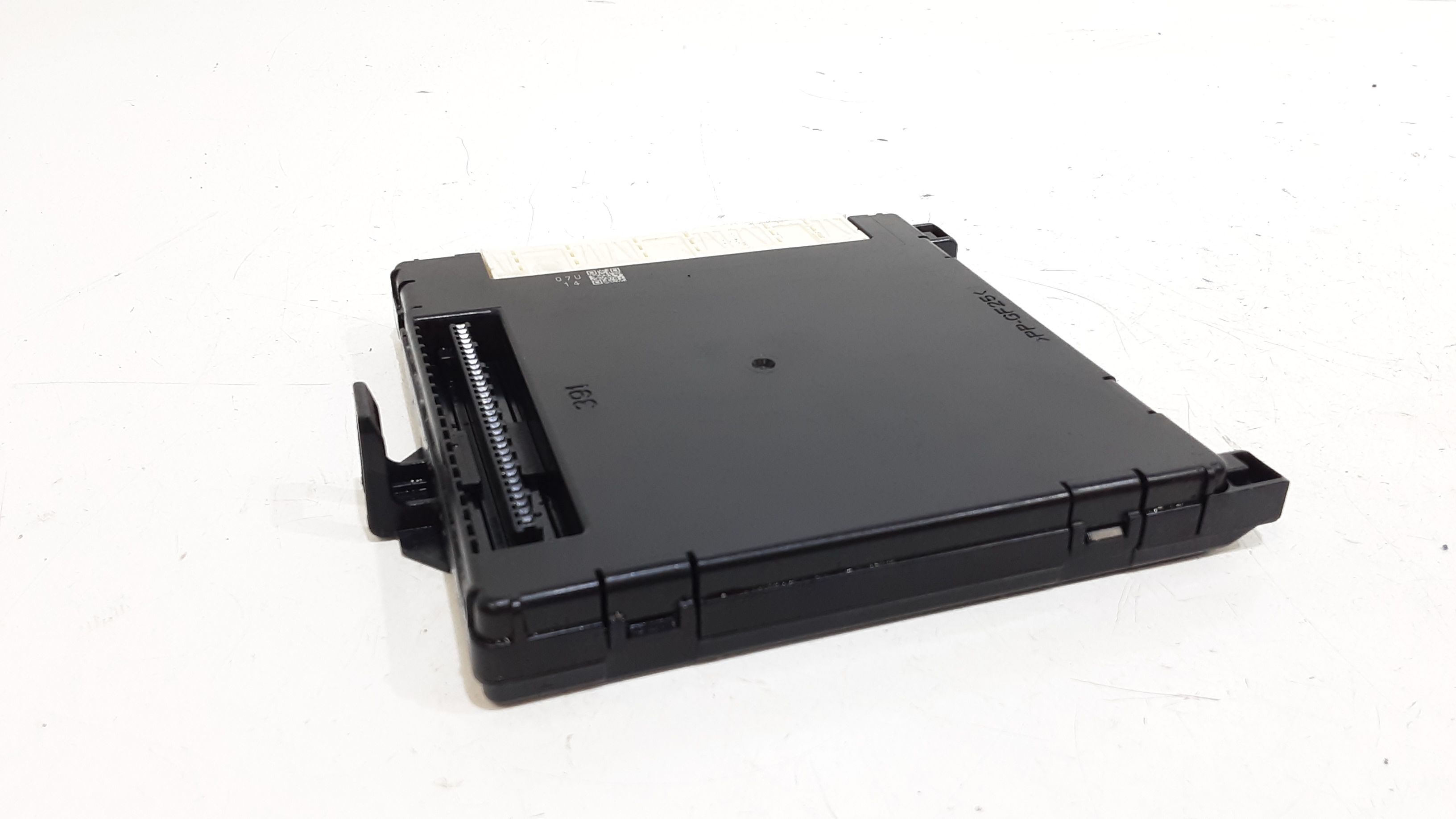 Body Computer TOYOTA Rav4 Serie (18>)