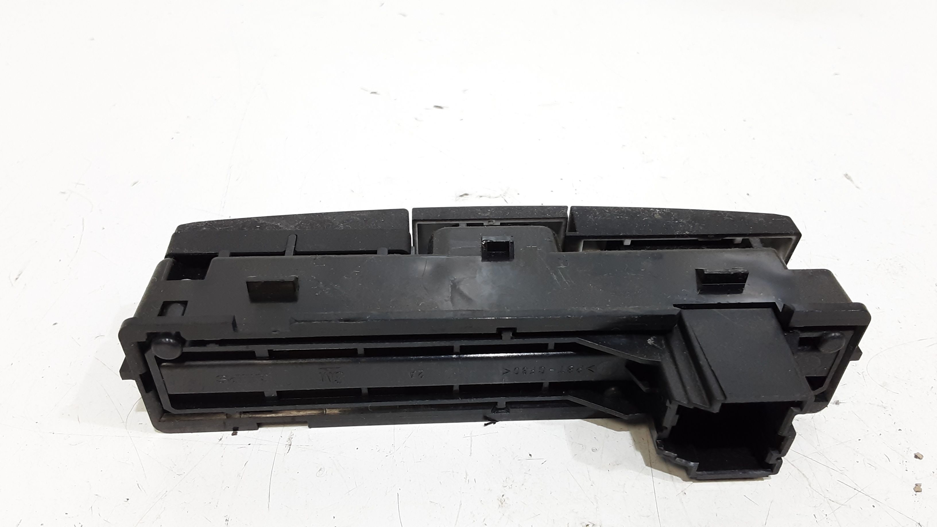 Pulsante luci di emergenza OPEL Astra J S. Wagon