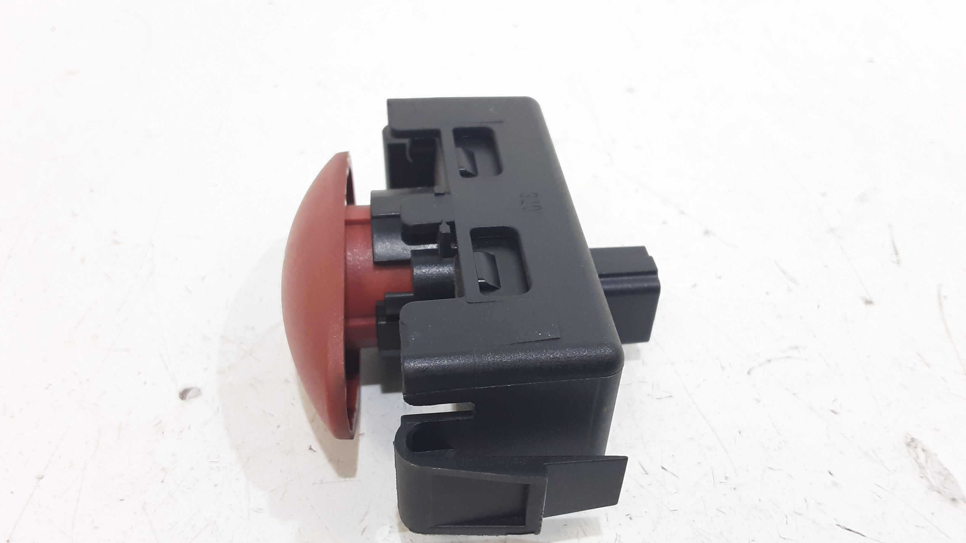 Pulsante luci di emergenza RENAULT Twingo II serie  (07>14)