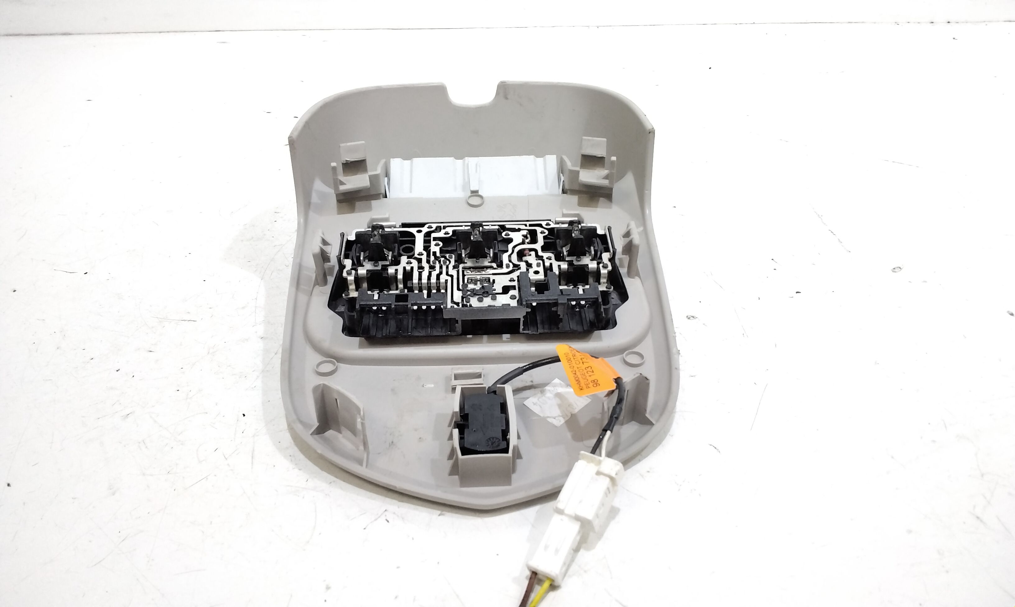 Plafoniera PEUGEOT 3008 Serie (09>16)