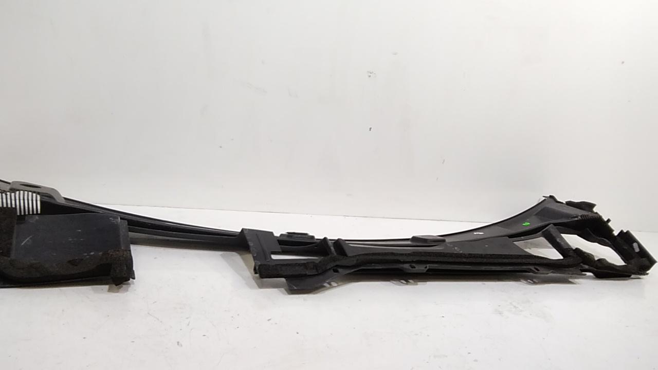 Griglia Gocciolatoio ant. JAGUAR E-Pace Serie  (17>)