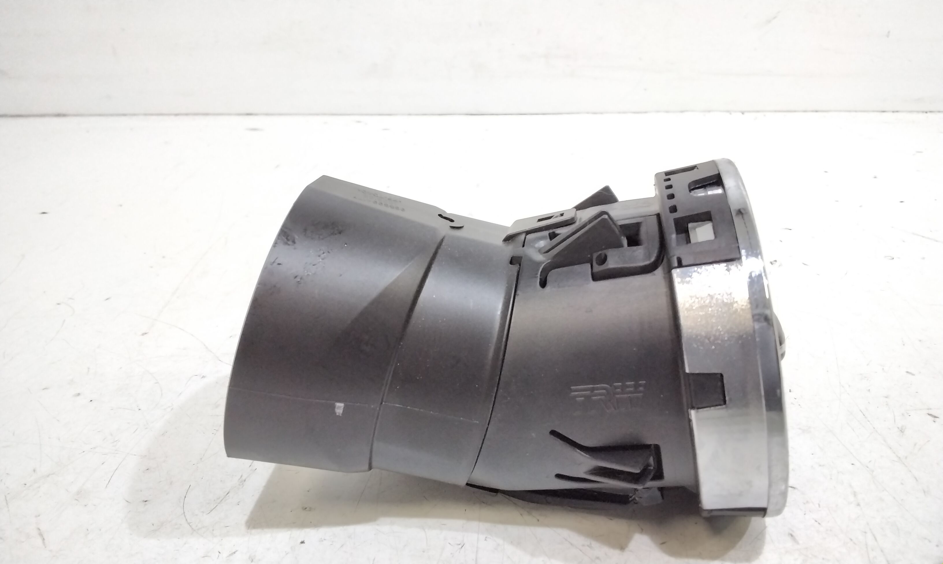 Bocchetta aria cruscotto lato passeggero PEUGEOT 3008 Serie (09>16)