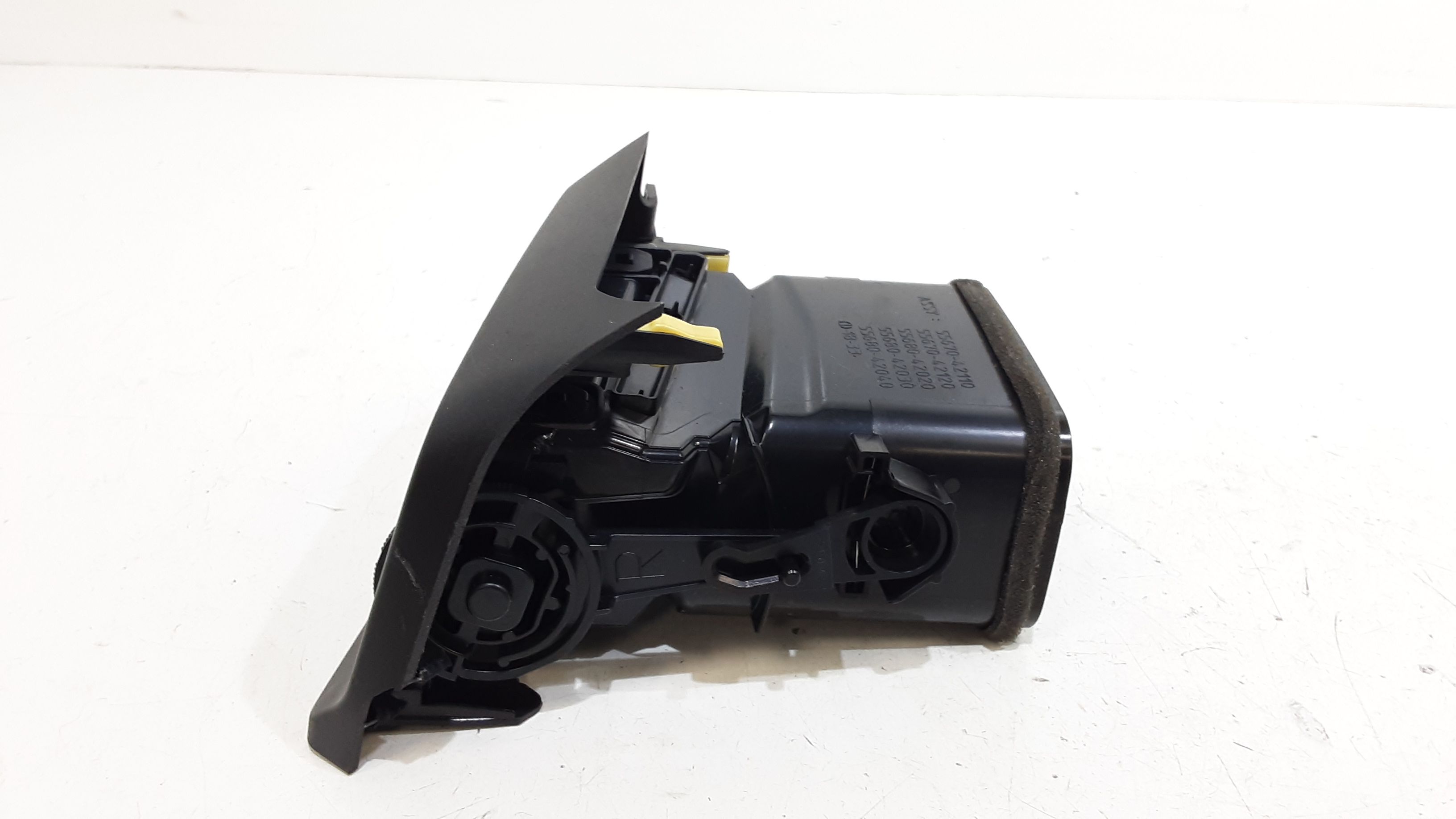 Bocchetta aria cruscotto lato passeggero TOYOTA Rav4 Serie (18>)