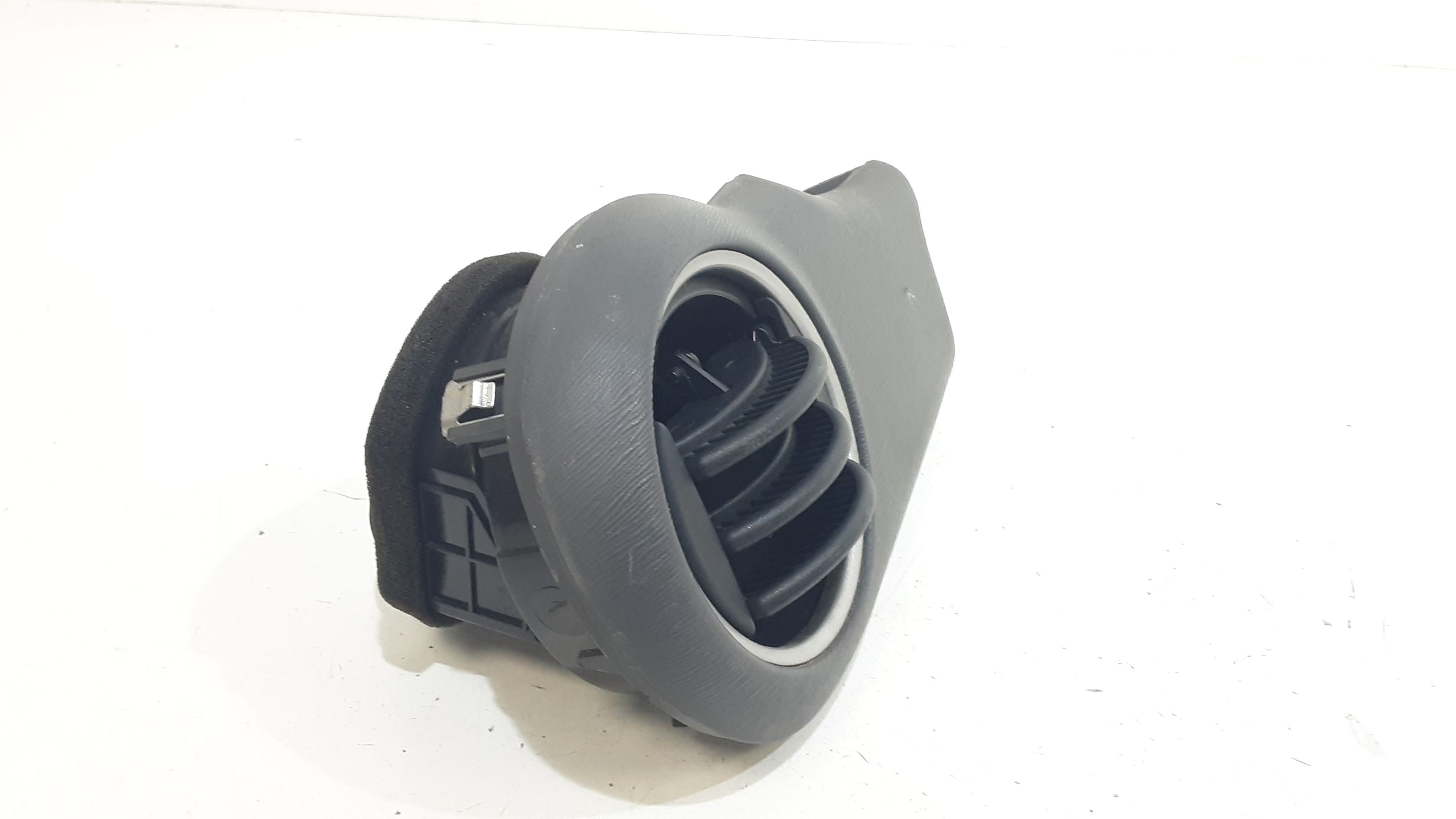 Bocchetta aria cruscotto lato guida HYUNDAI i10 1 Serie