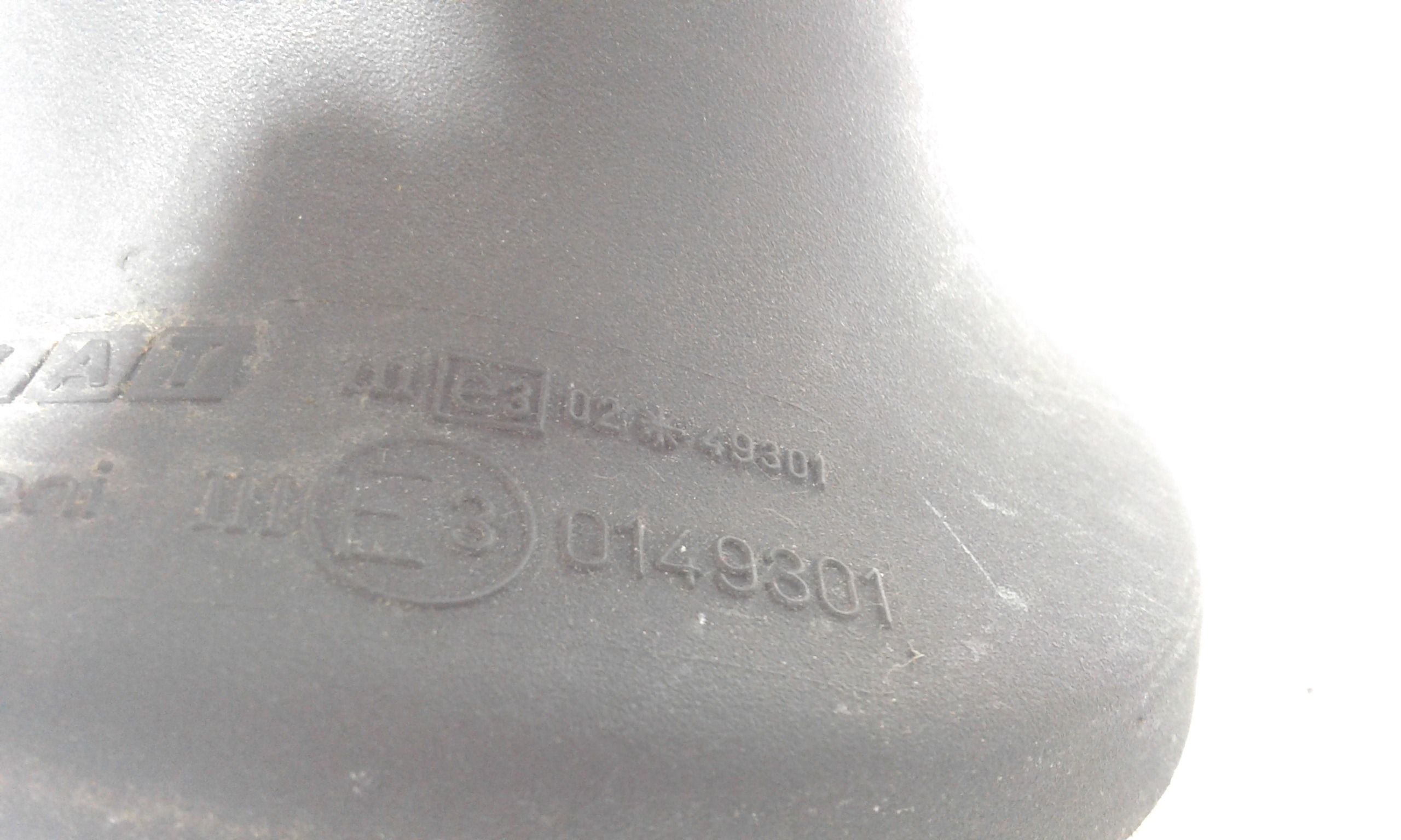 Specchietto Retrovisore Destro FIAT Punto Berlina 3P