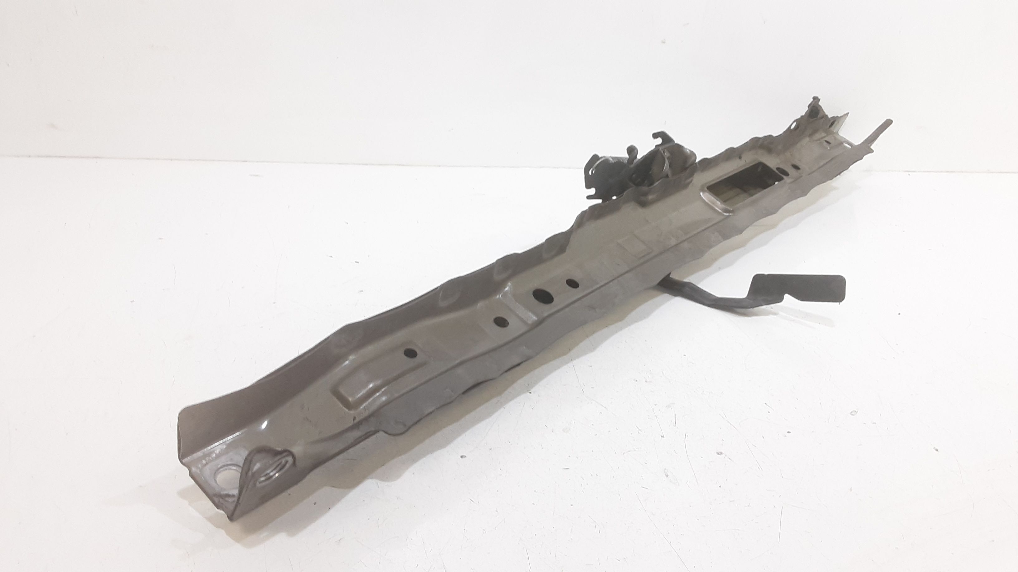 Traversa batticofano TOYOTA Rav4 Serie (18>)