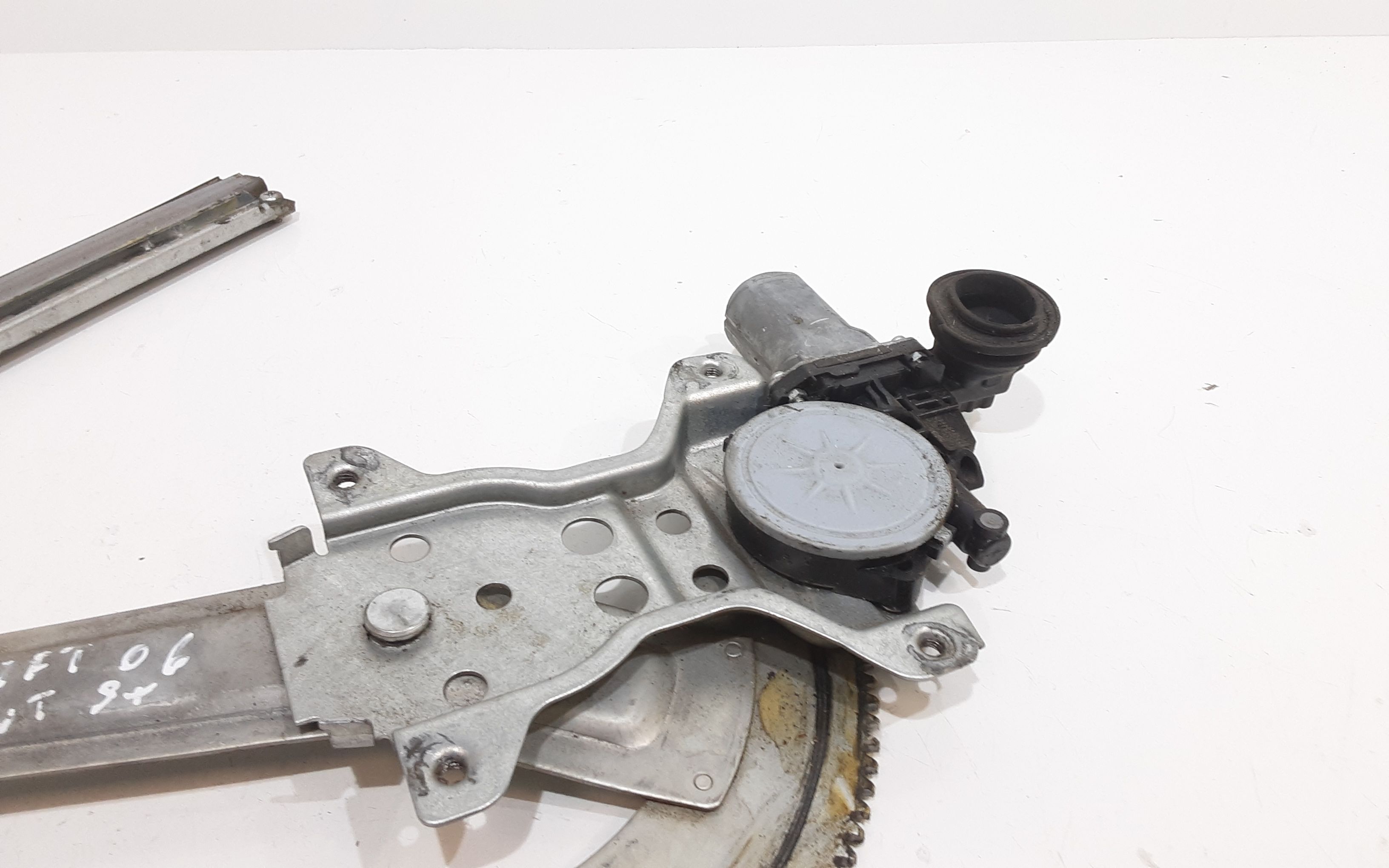 Cremagliera anteriore sinistra Guida SUZUKI Swift 4 Serie