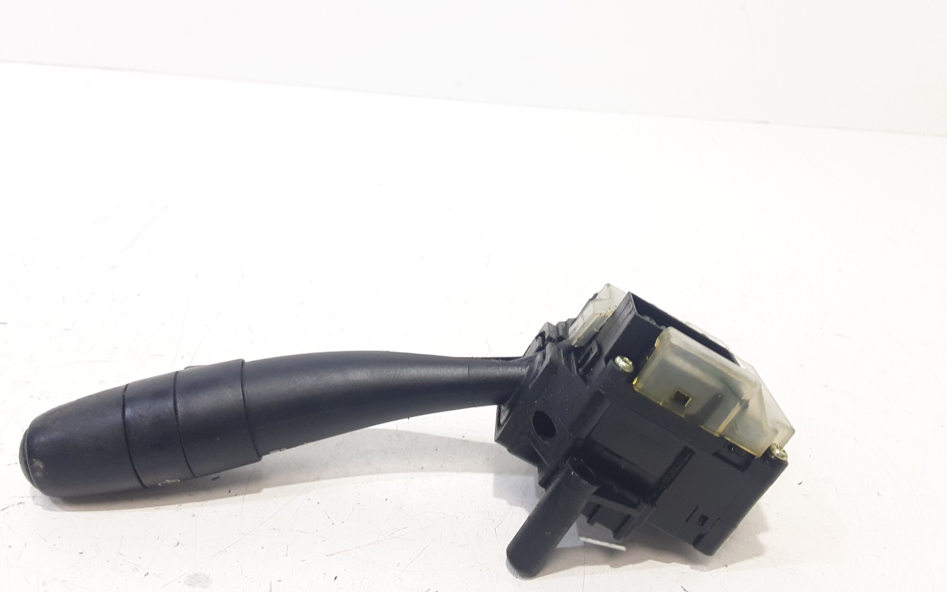 Devioluci destro KIA Cee d 1 Serie