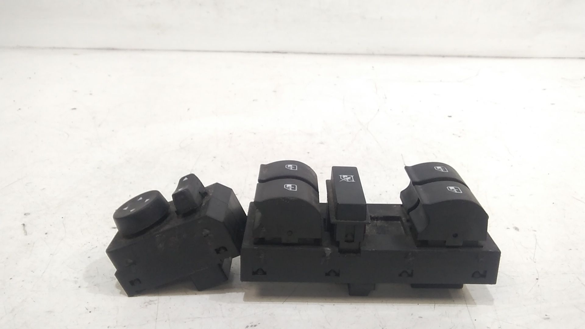 Pulsantiera anteriore sinistra Guida FIAT Punto EVO