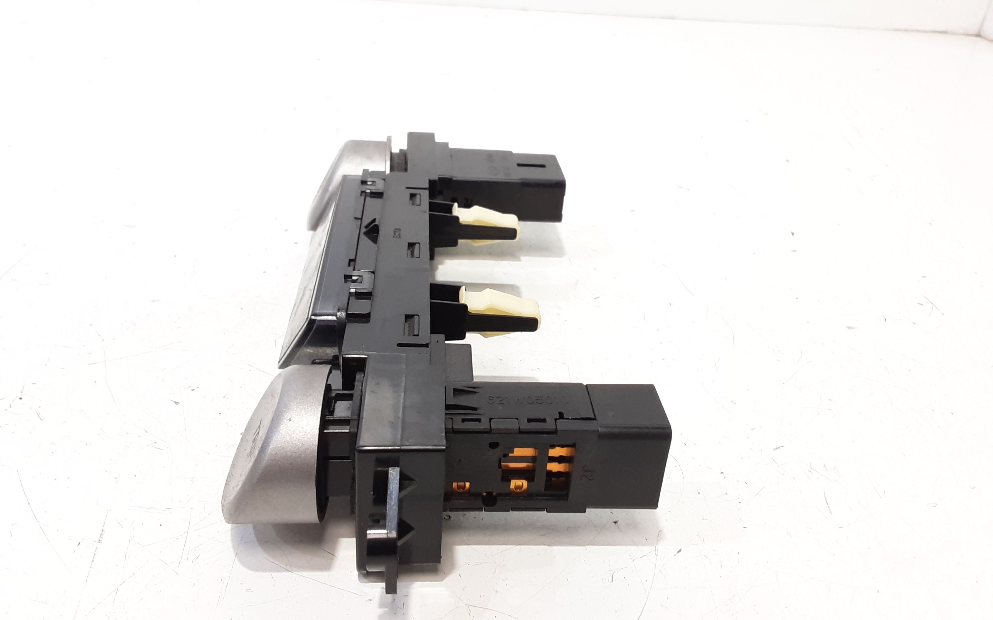 Pulsante luci di emergenza HYUNDAI i20 1 Serie