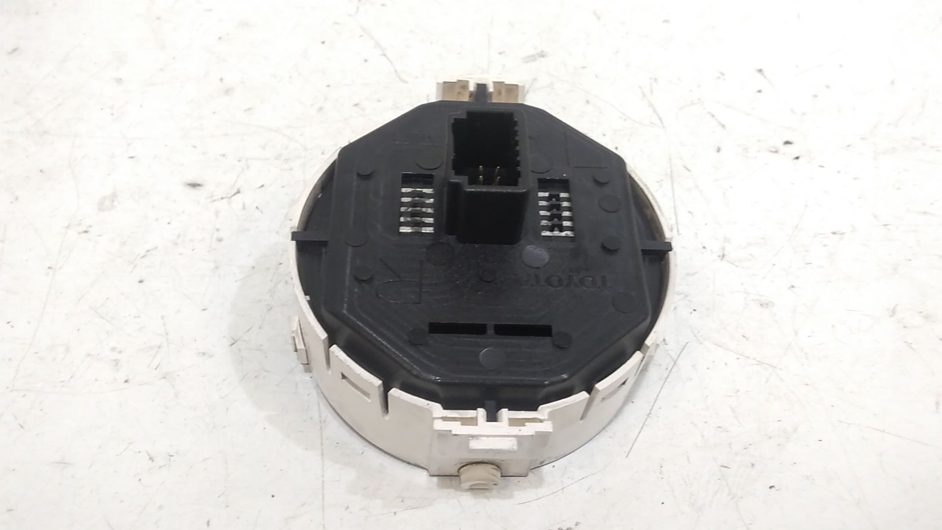 Pulsante luci di emergenza TOYOTA Yaris Serie (11>13)