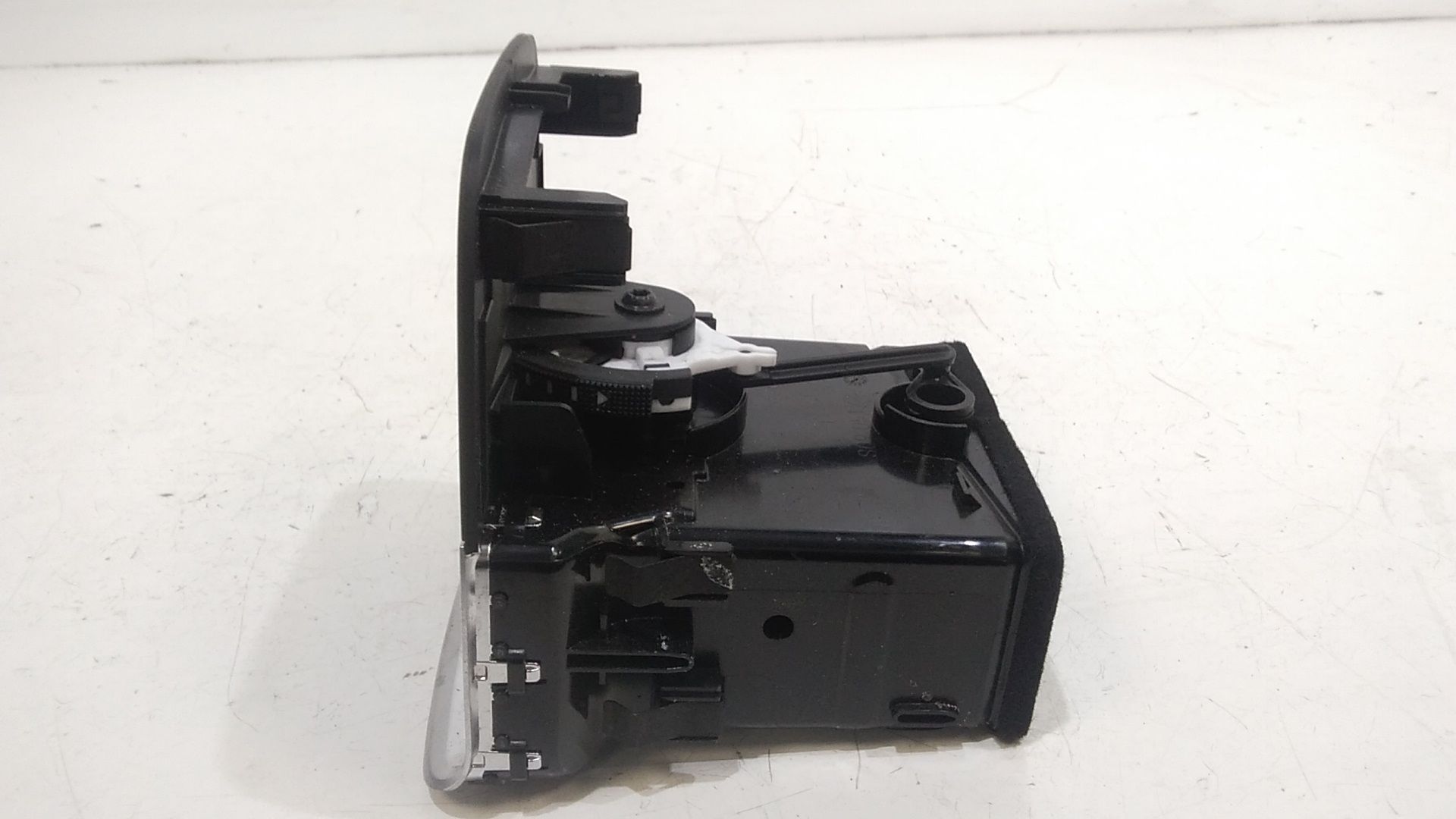 Bocchette aria tunnel centrale AUDI A3 Sportback (8YA) (19>)