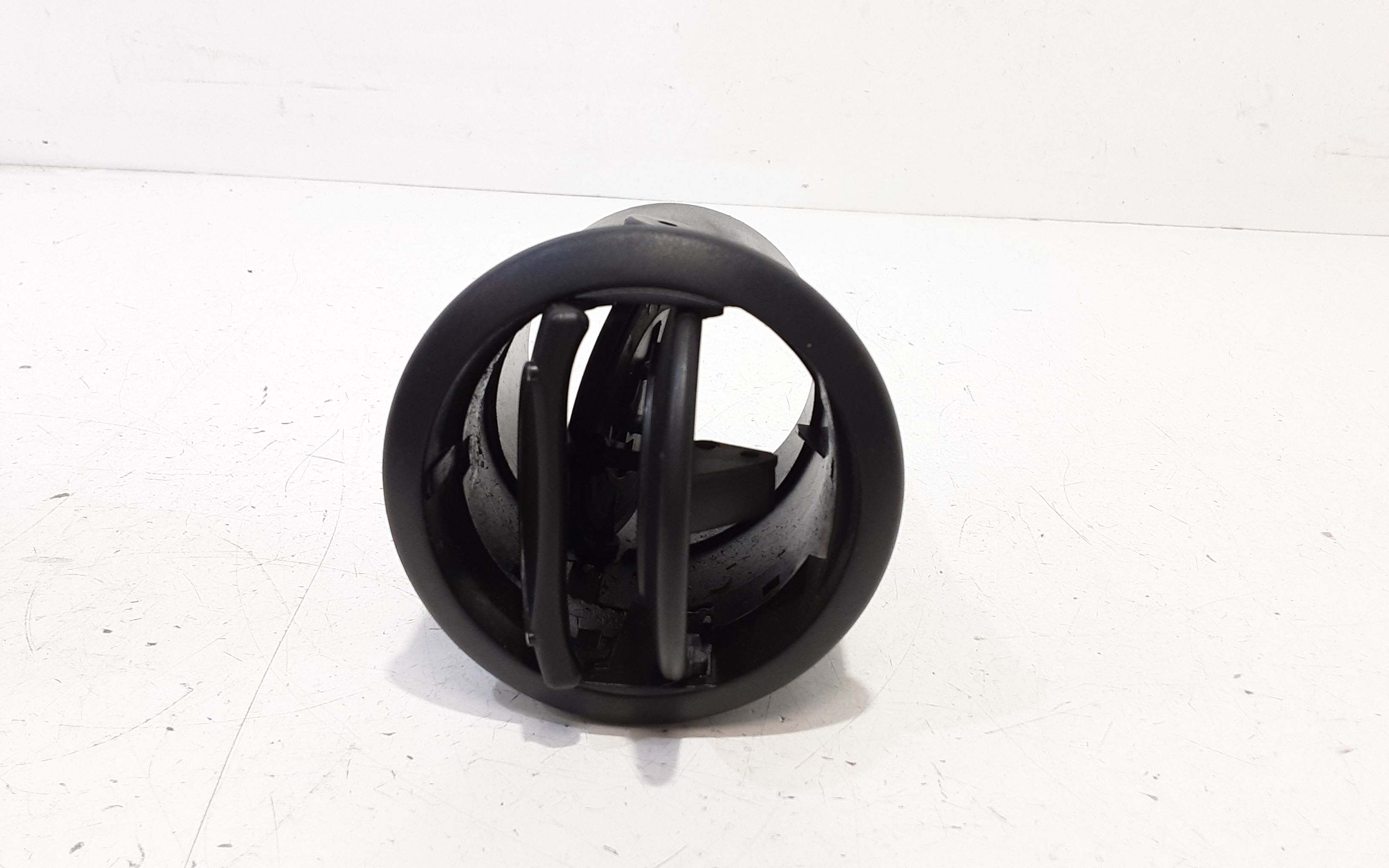 Bocchetta aria cruscotto lato guida DACIA Sandero Serie II (12>20)