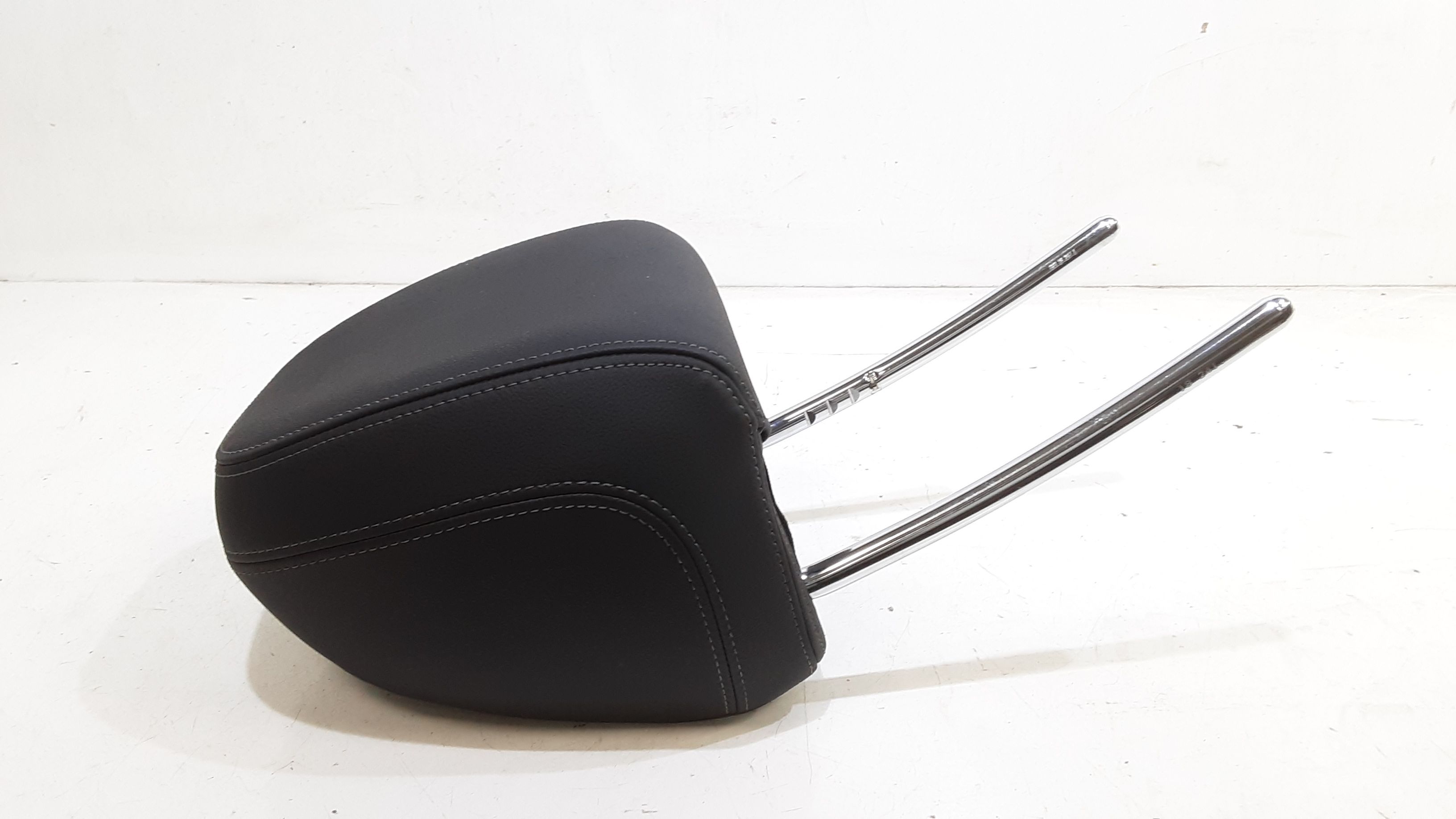 Poggiatesta BMW X4 Serie (G02) (18>)