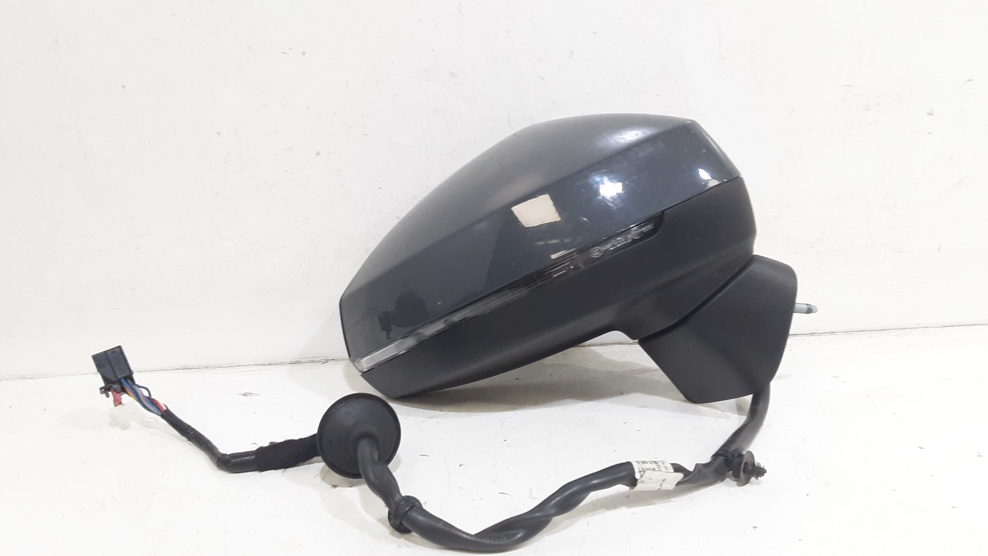 Specchietto Retrovisore Destro AUDI A3 Sportback (8V4) (16>)