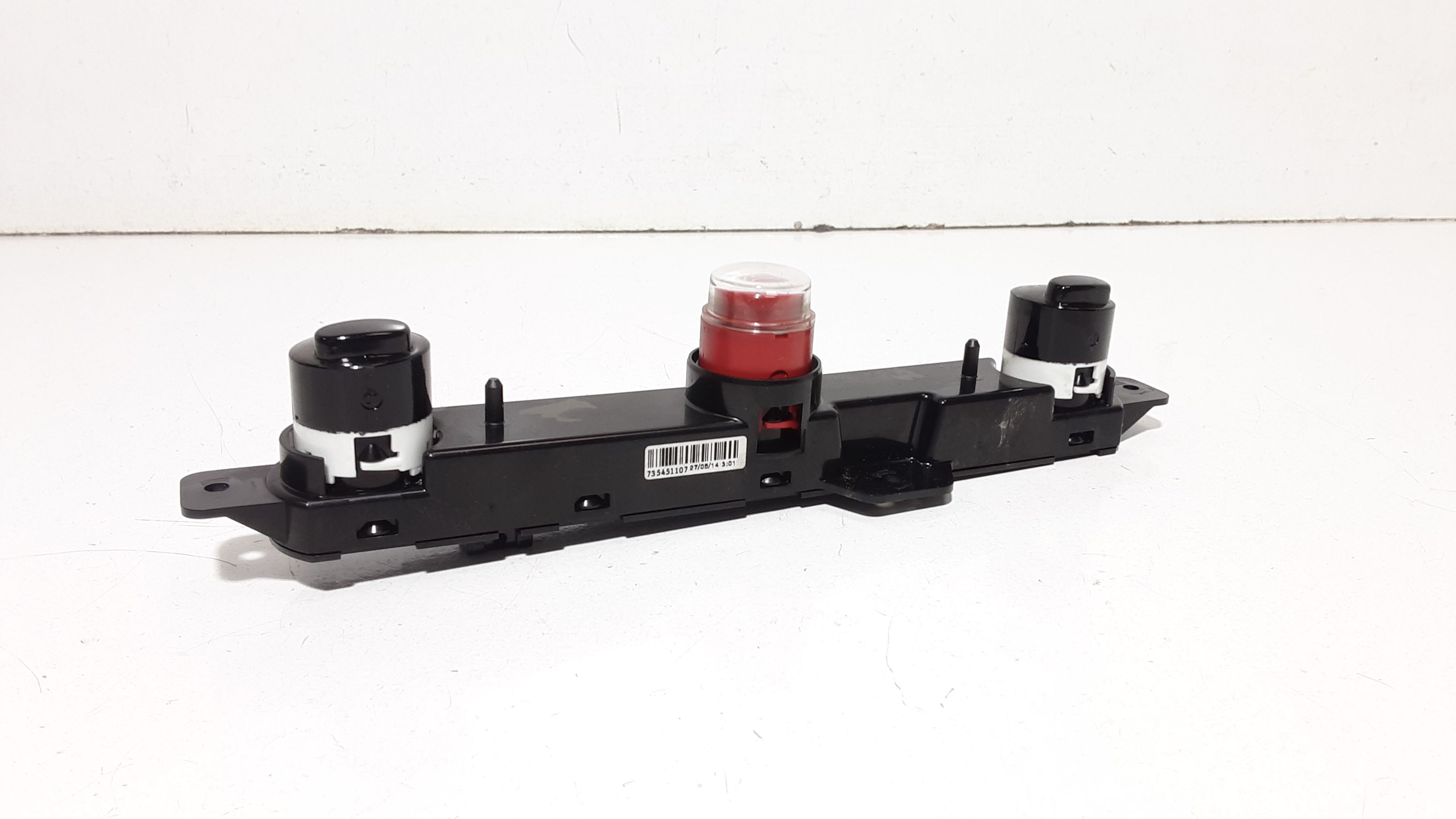 Pulsante luci di emergenza FIAT 500 Serie (07>14)