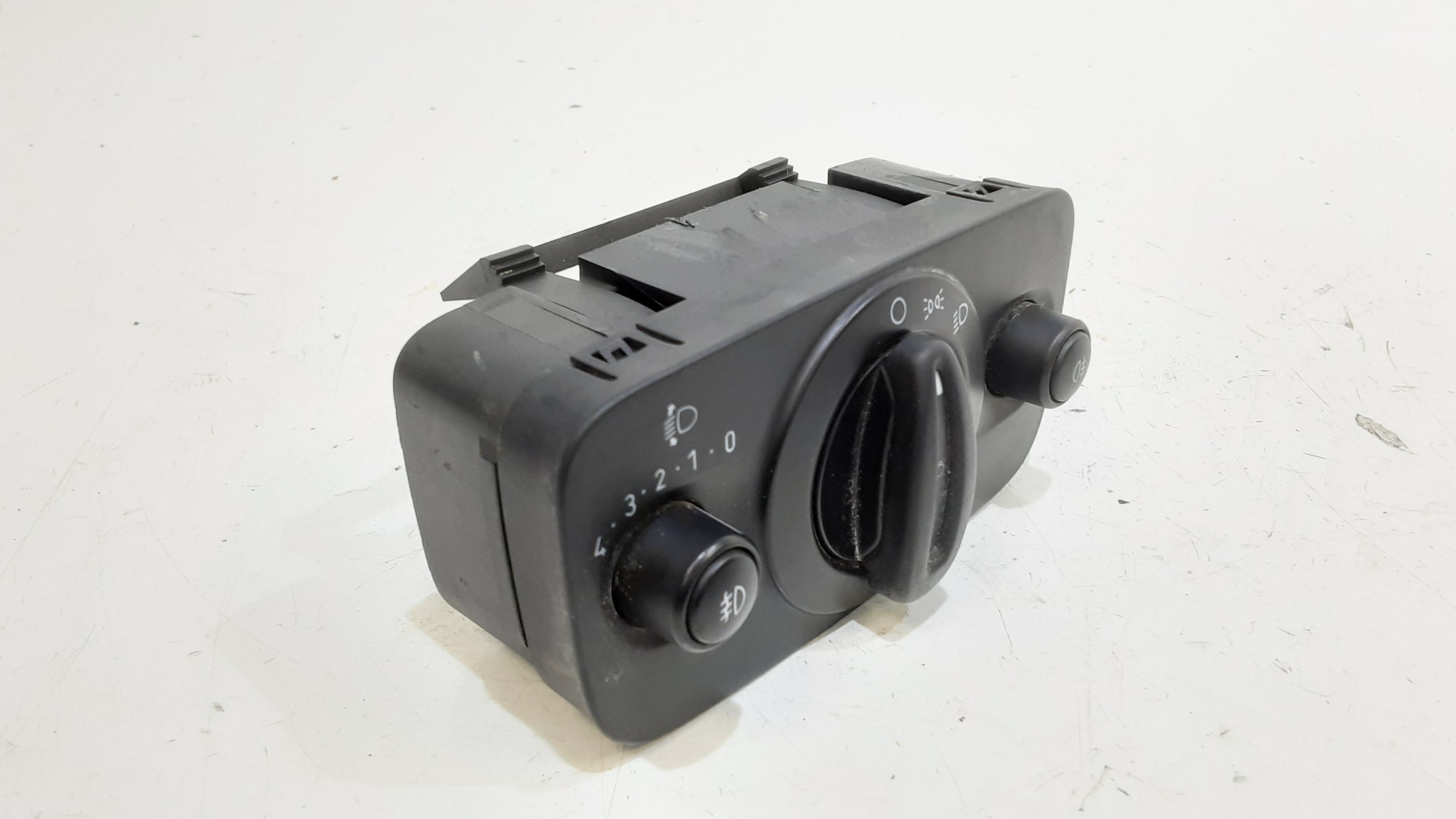 Interruttore comando luci FORD Fiesta 6 Serie