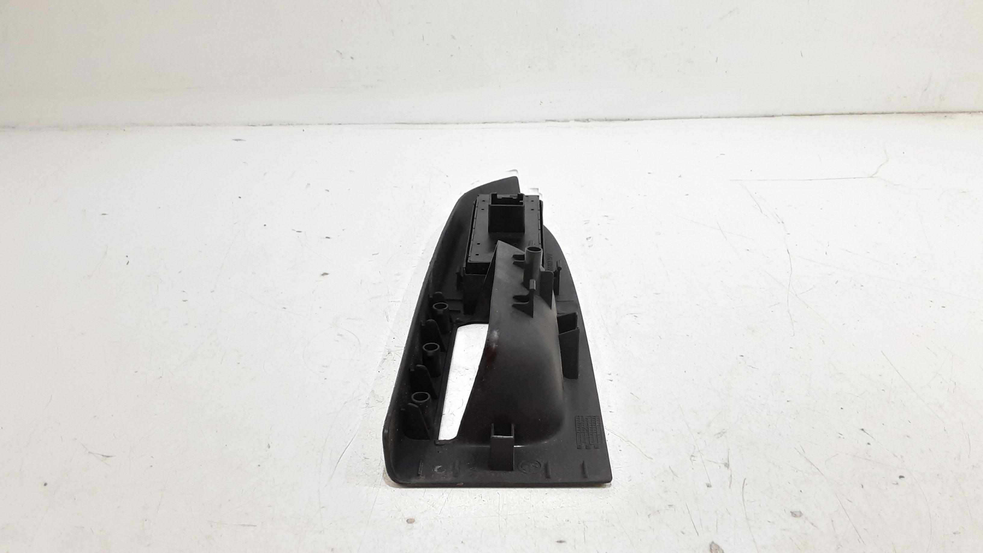 Pulsantiera anteriore sinistra Guida VOLKSWAGEN Polo 4 Serie