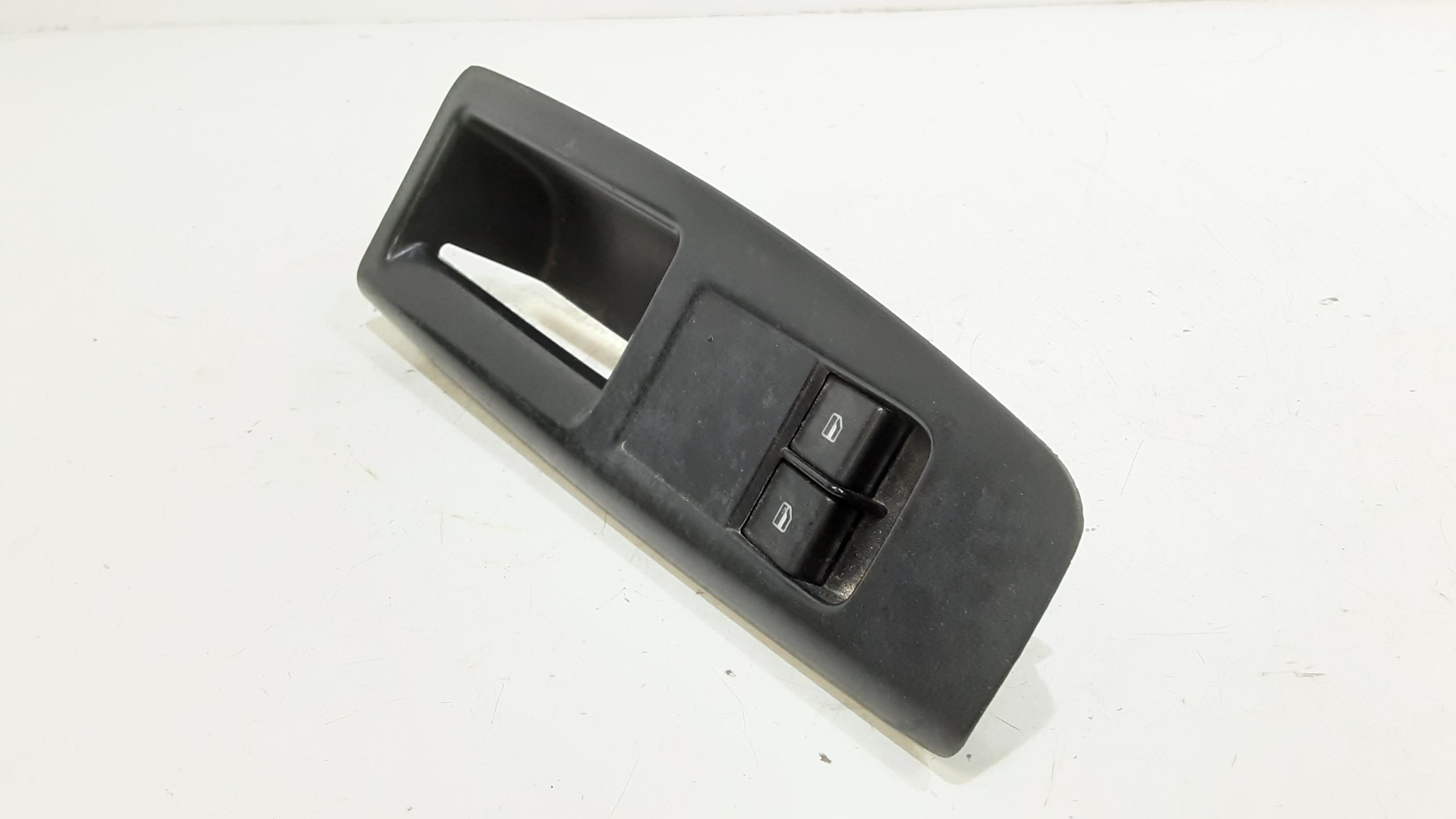 Pulsantiera anteriore sinistra Guida VOLKSWAGEN Polo 4 Serie