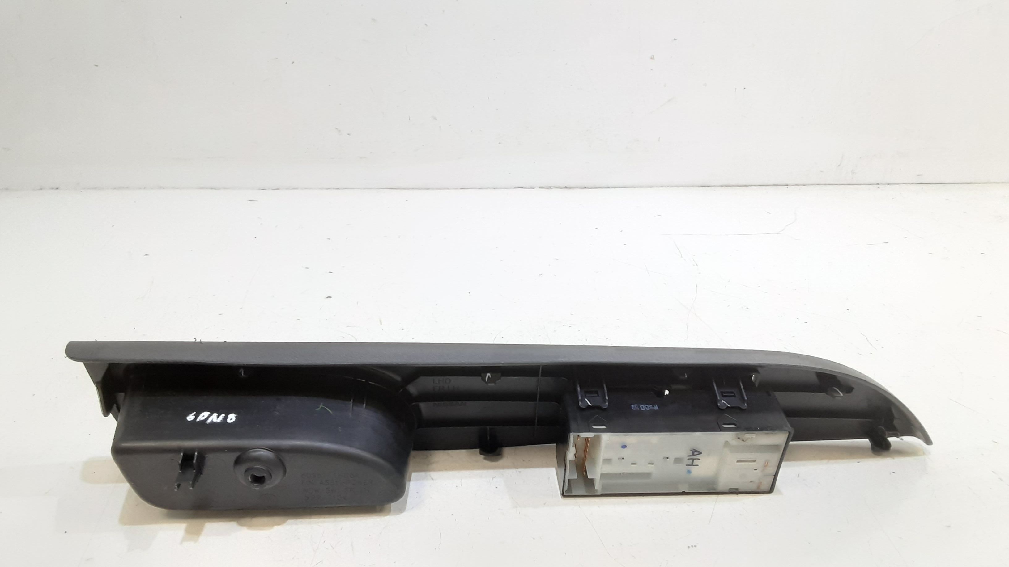 Pulsantiera anteriore sinistra Guida NISSAN Micra 7 Serie