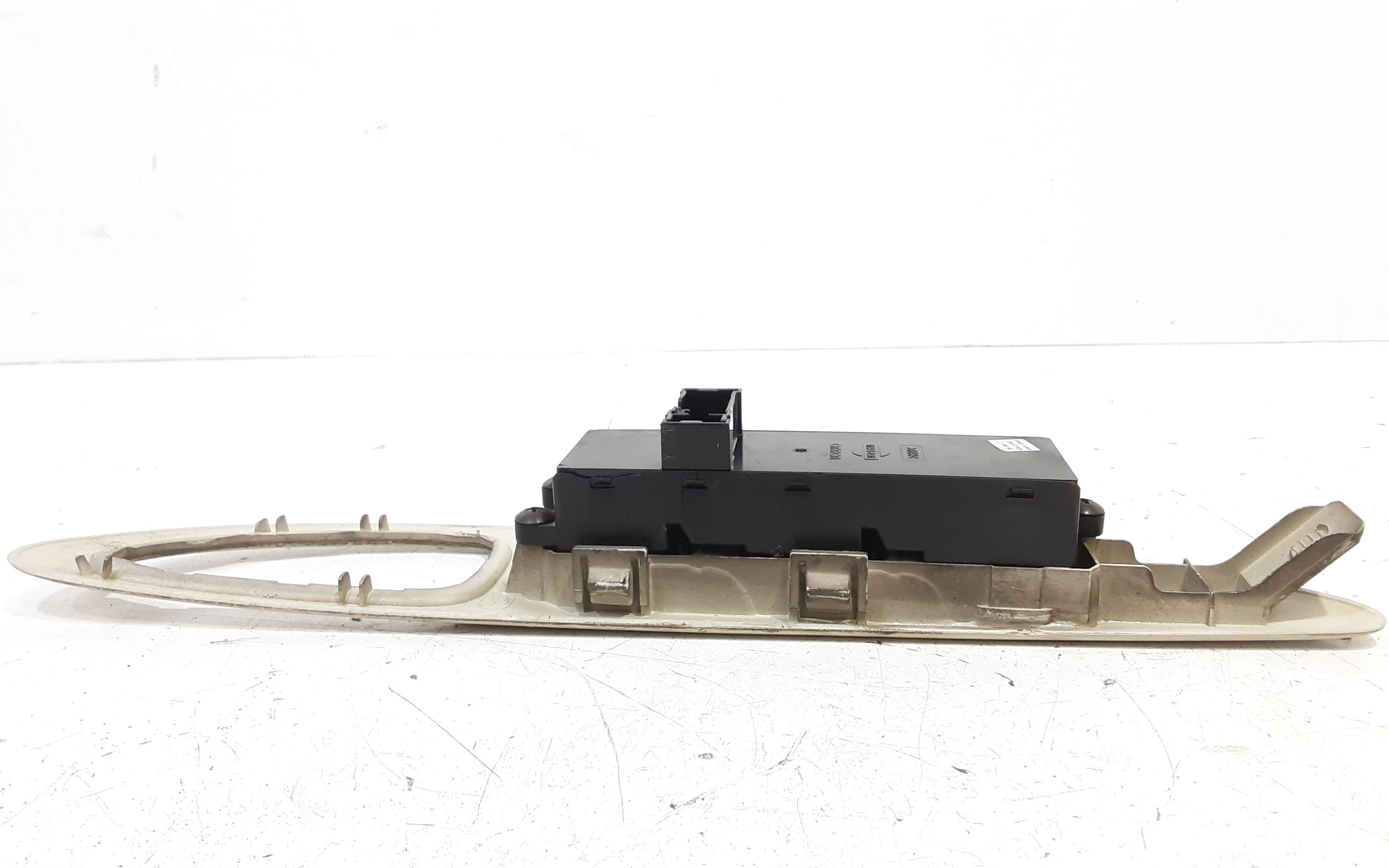 Pulsantiera anteriore sinistra Guida NISSAN Primera Berlina 3 Serie