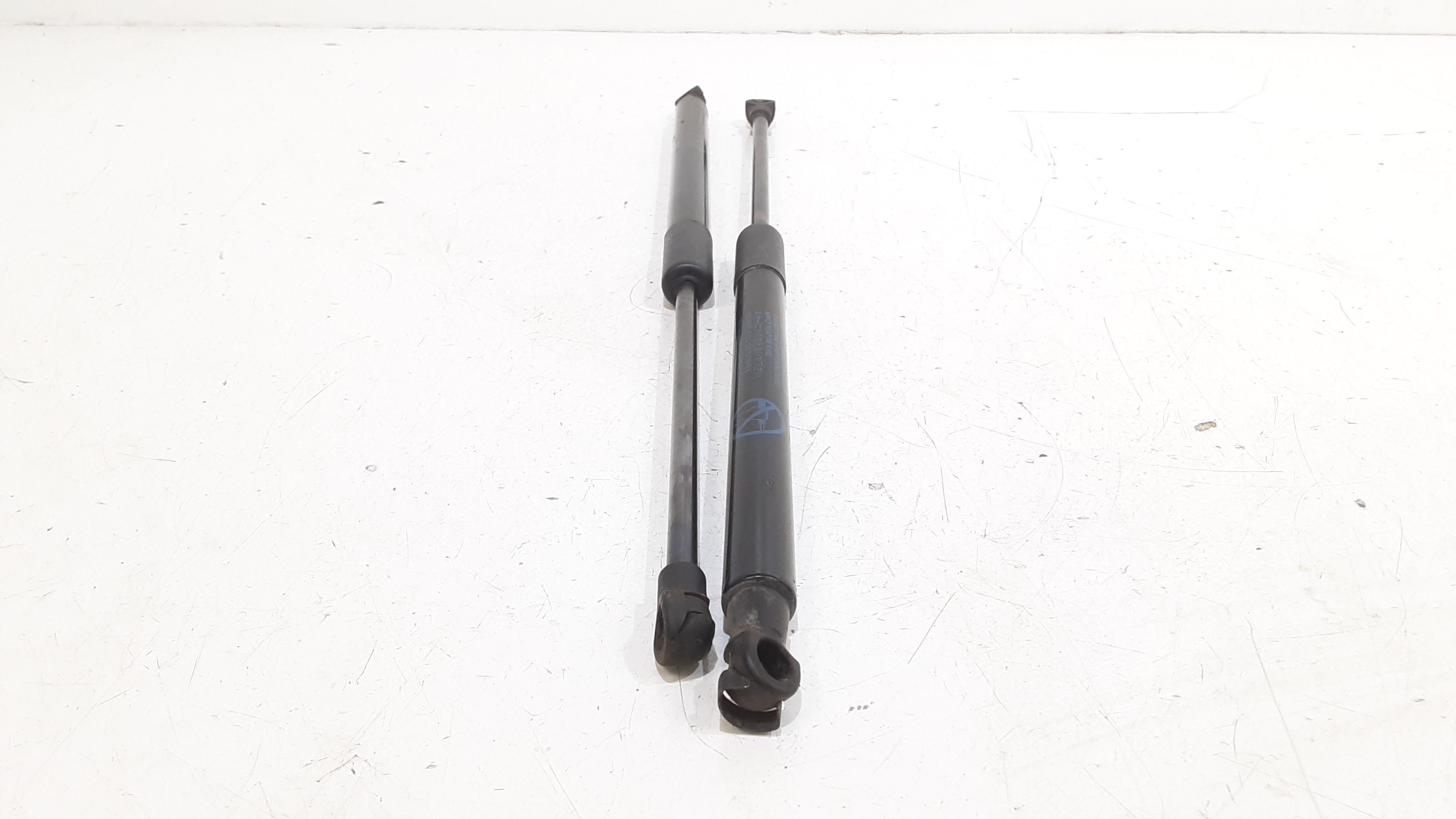 Pistoncini cofano Post. TOYOTA Auris Serie (E180) (12>18)