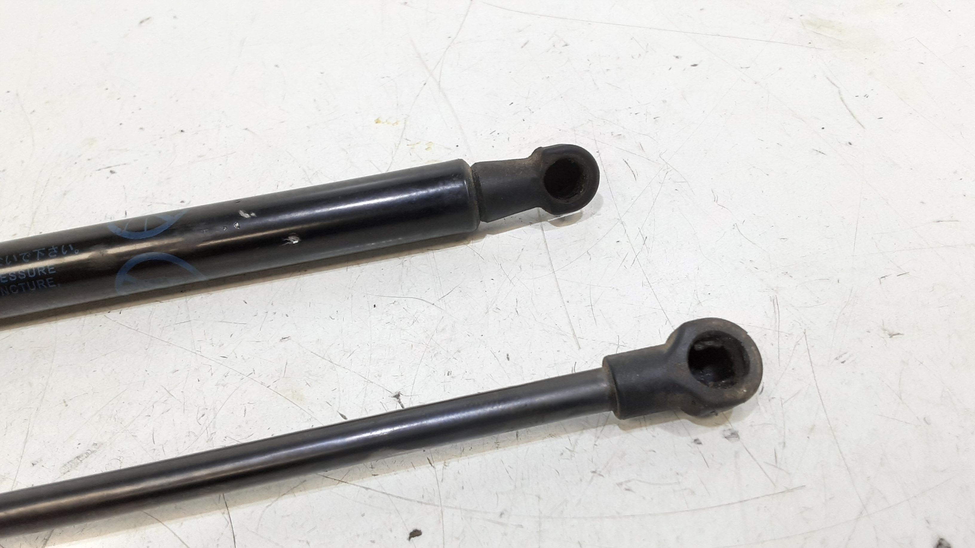 Pistoncini cofano Post. TOYOTA Auris Serie (E180) (12>18)