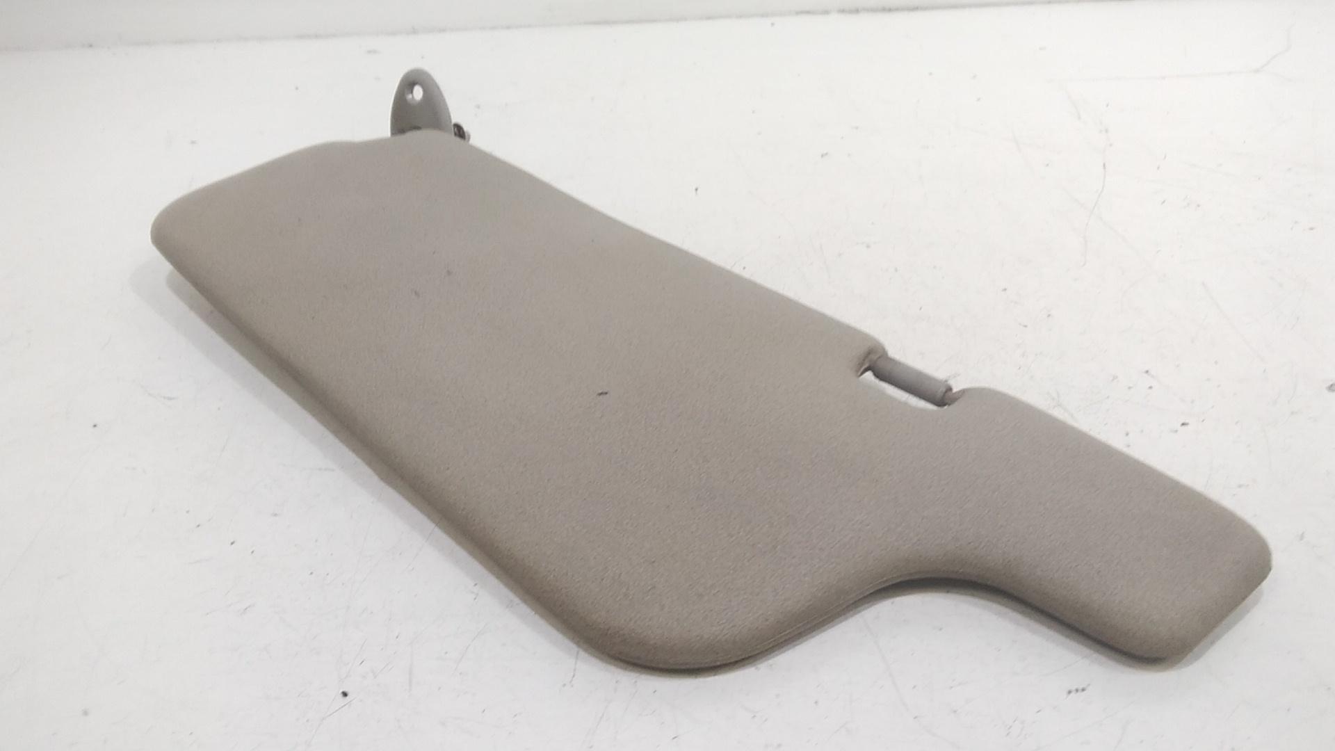 Parasole aletta Lato Passeggero TOYOTA Yaris Serie (99>03)